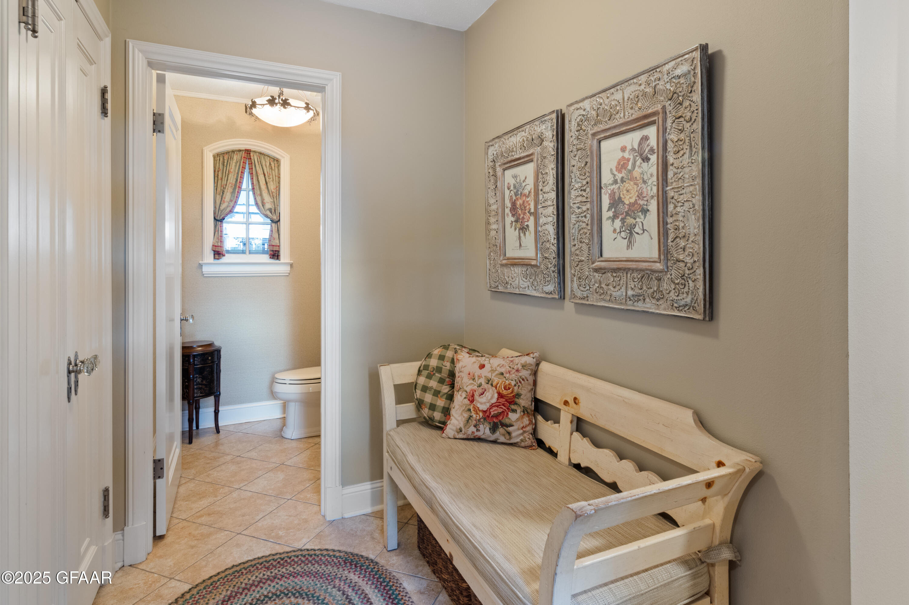 property viewer photo 12