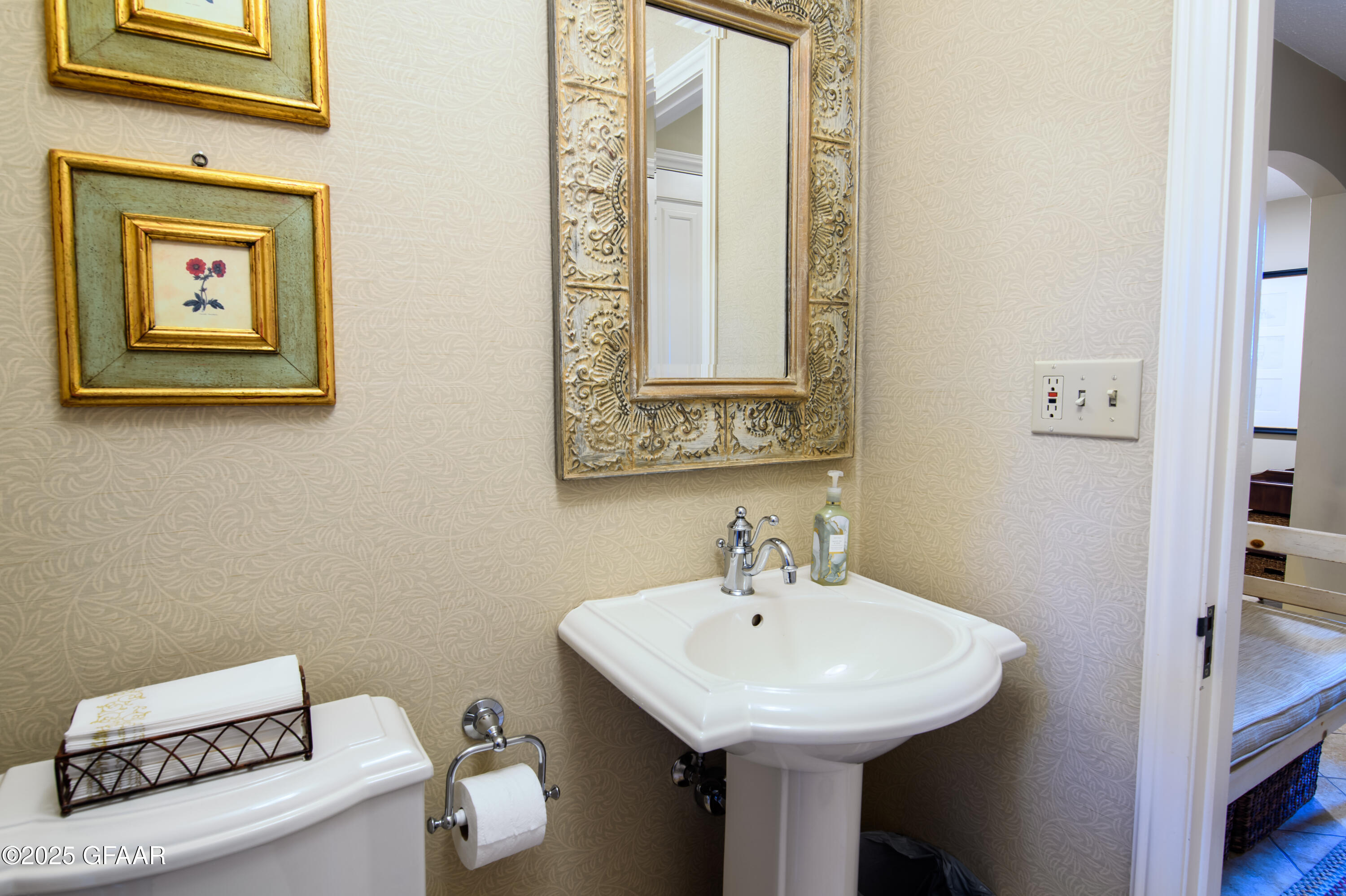 property viewer photo 13
