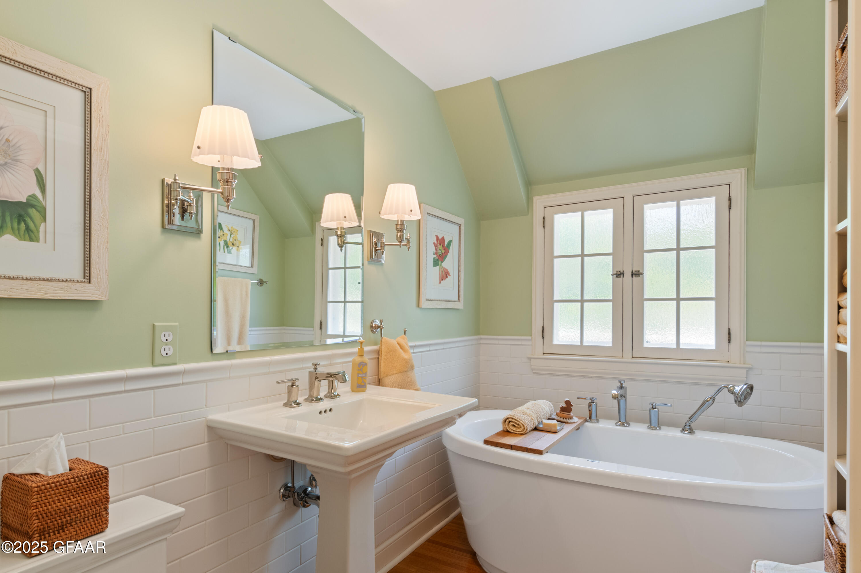 property viewer photo 21
