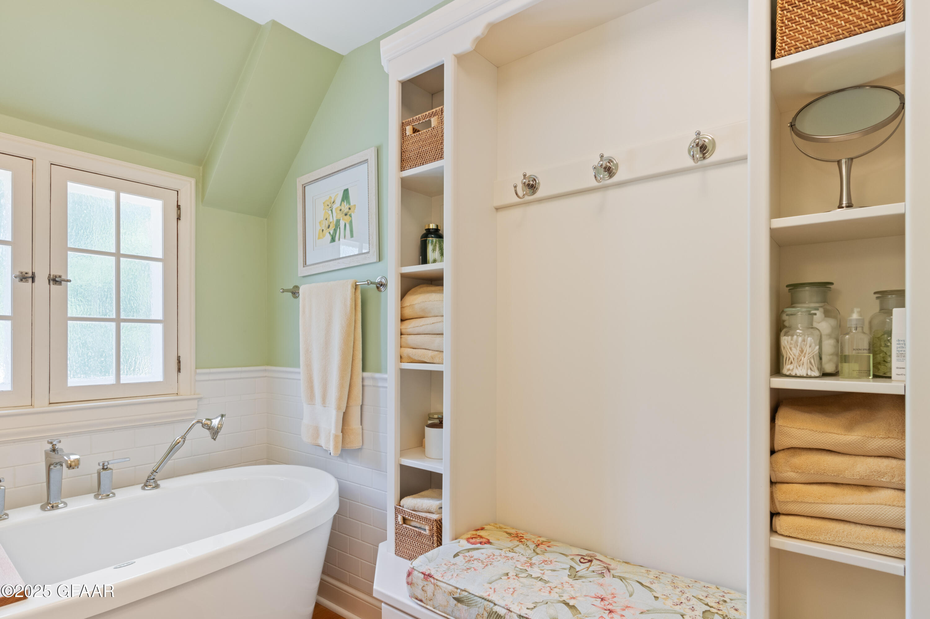 property viewer photo 22