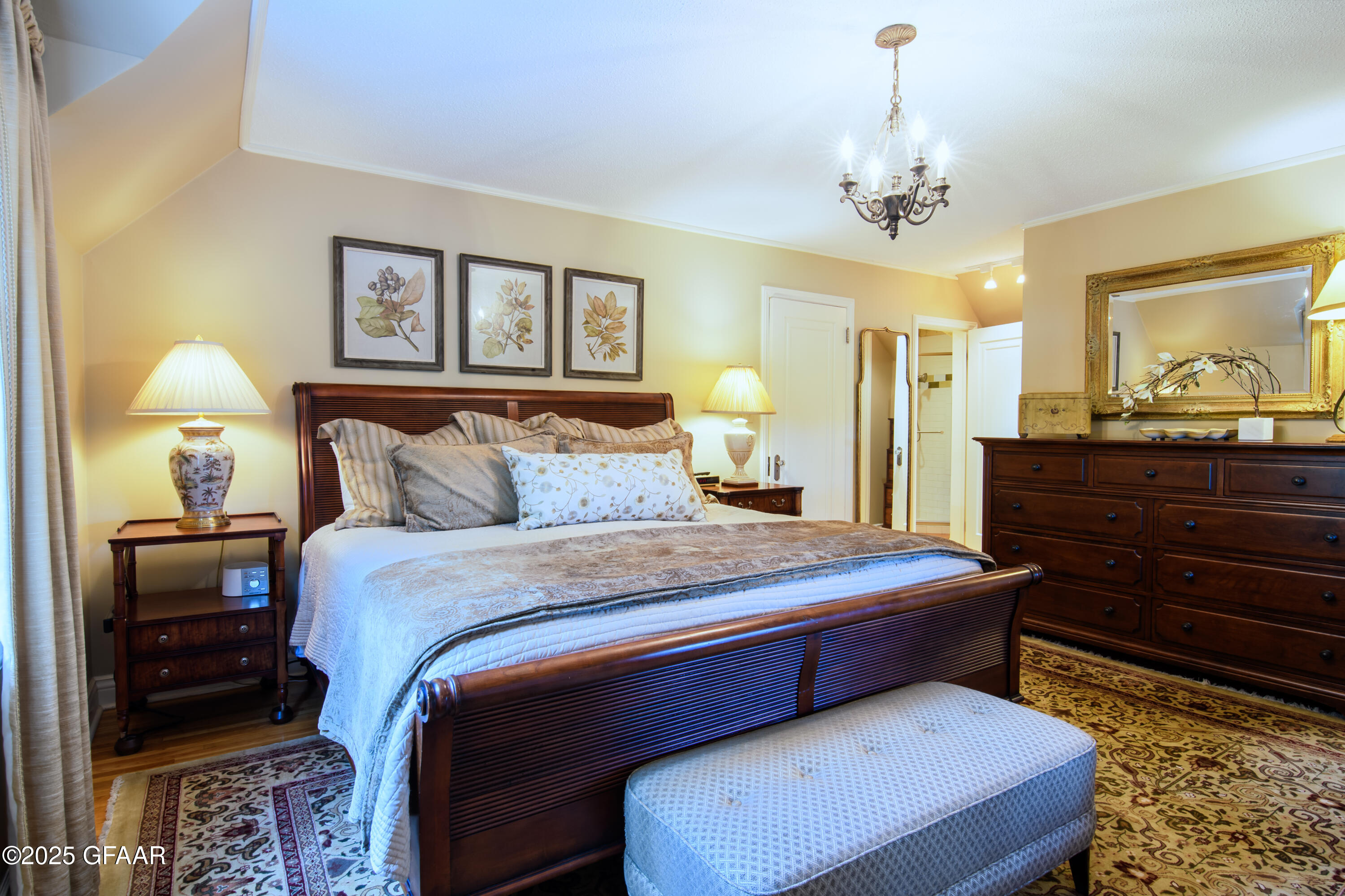 property viewer photo 30