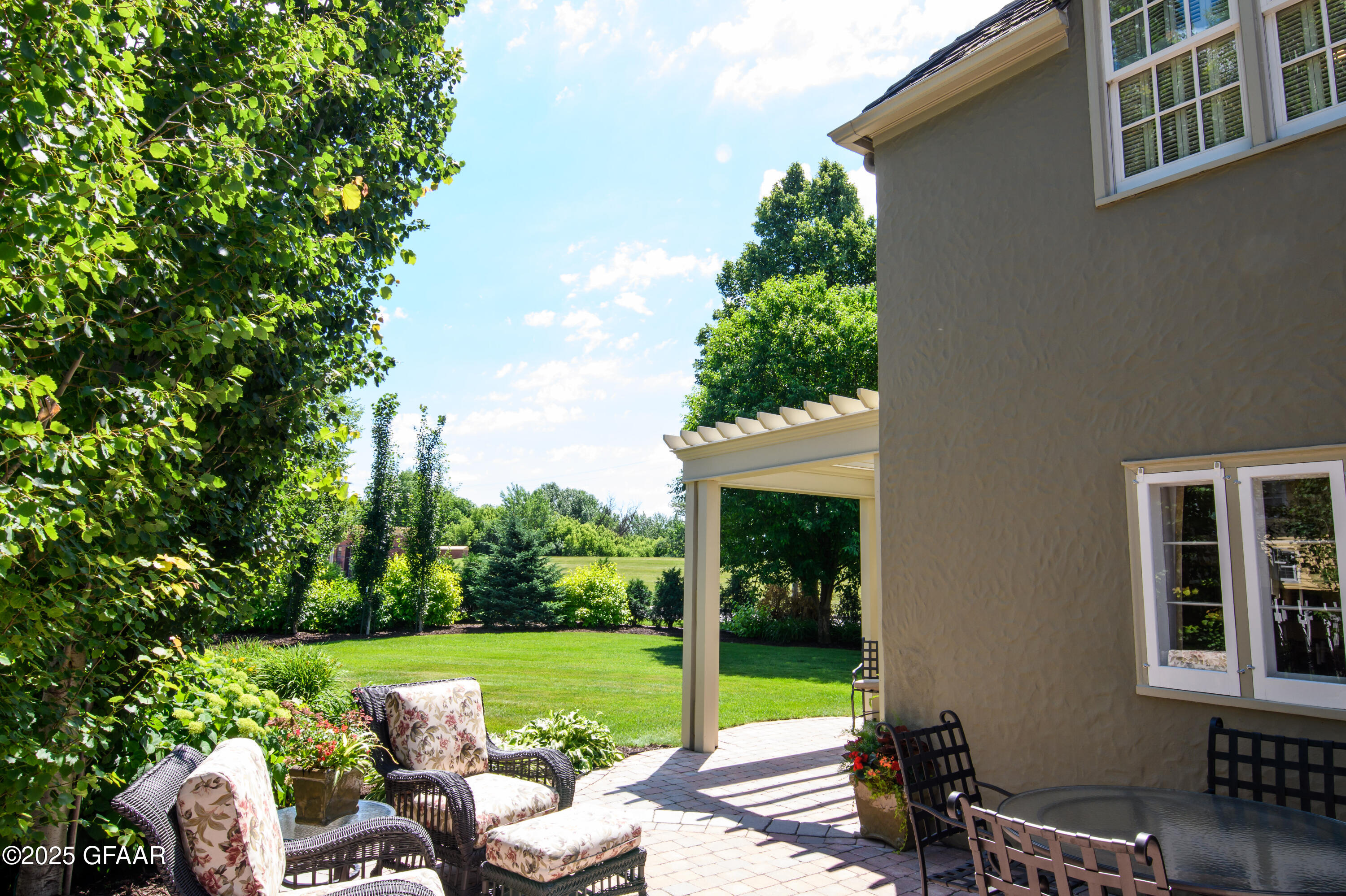 property viewer photo 53