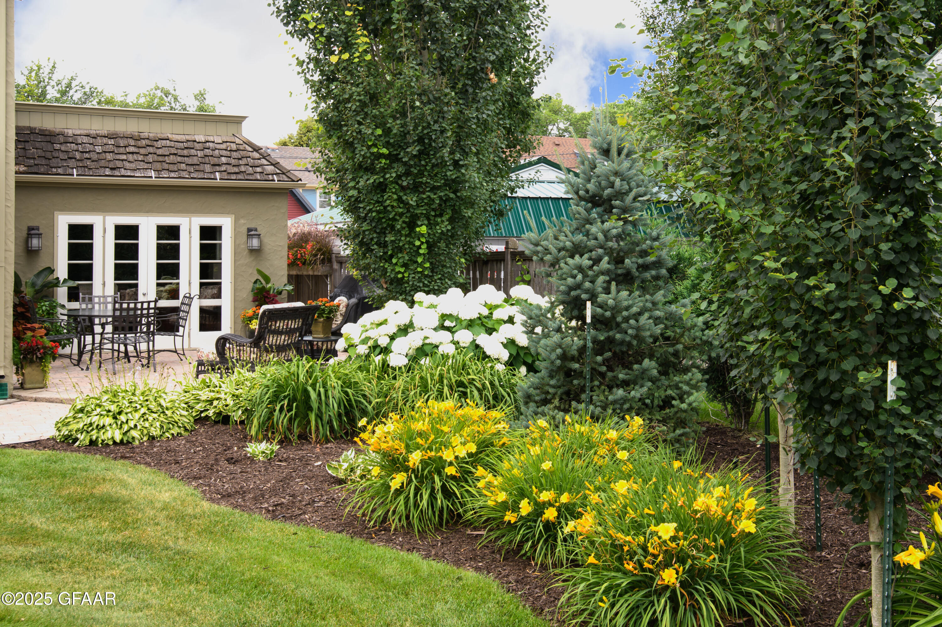 property viewer photo 61