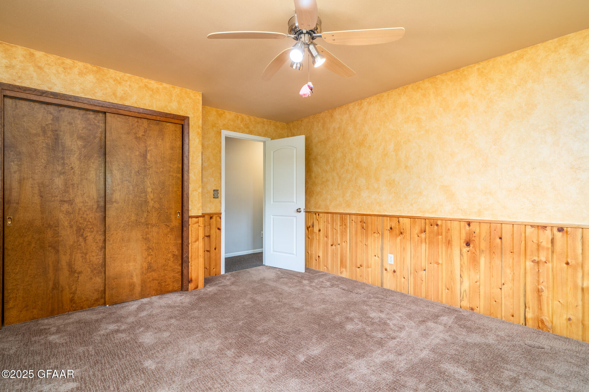 property viewer photo 12