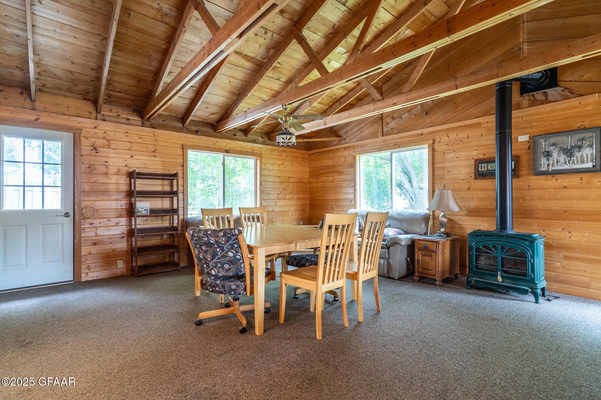 property viewer photo 16