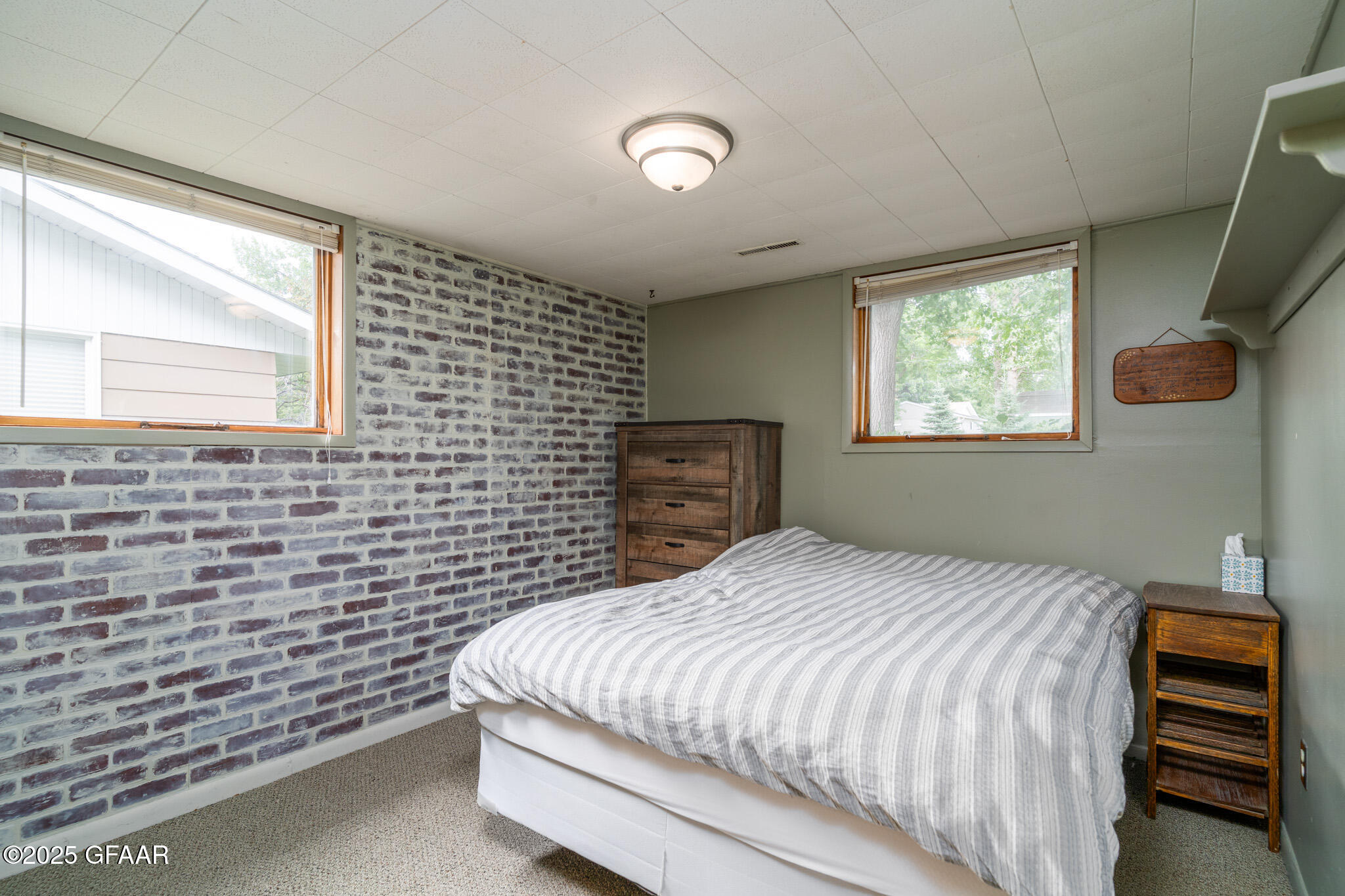 property viewer photo 23
