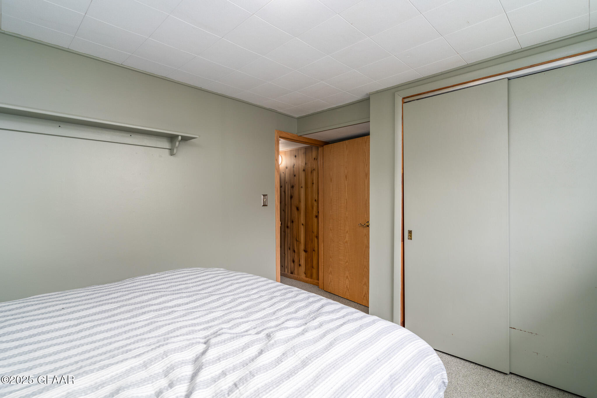 property viewer photo 24