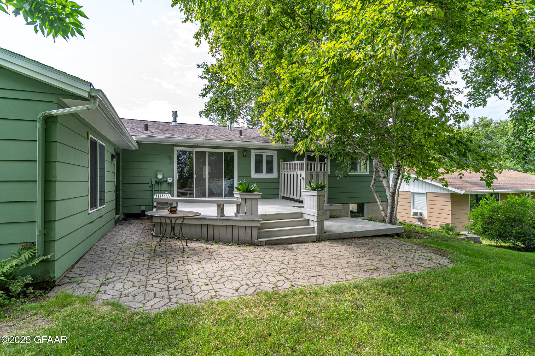 property viewer photo 27