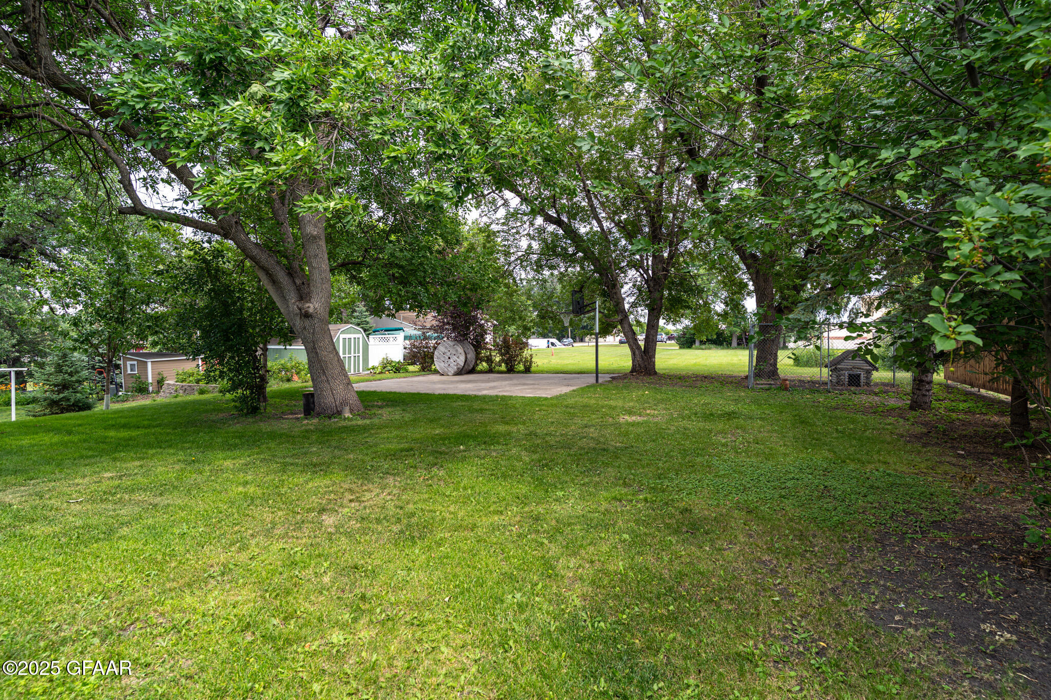 property viewer photo 29