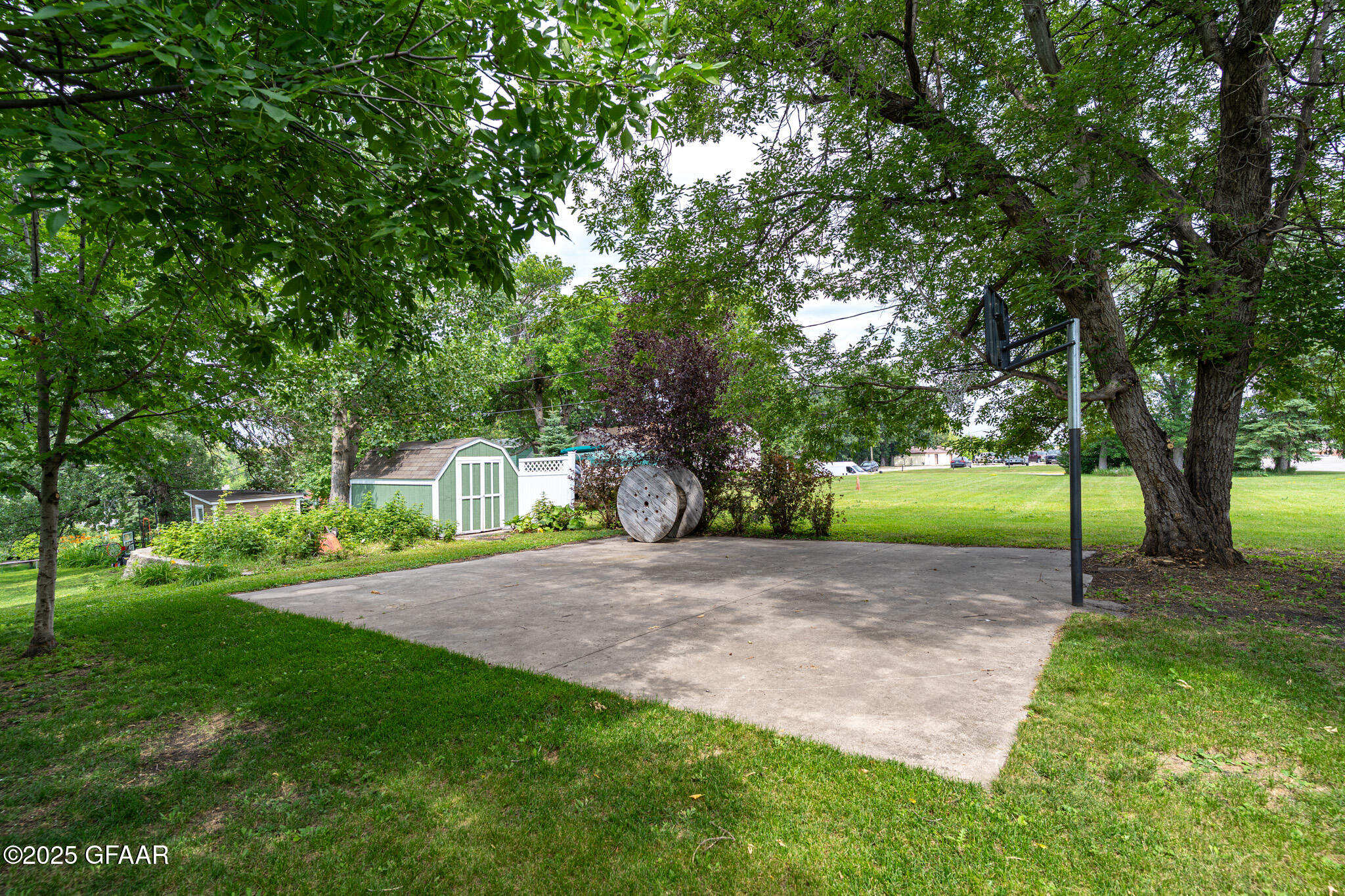 property viewer photo 30