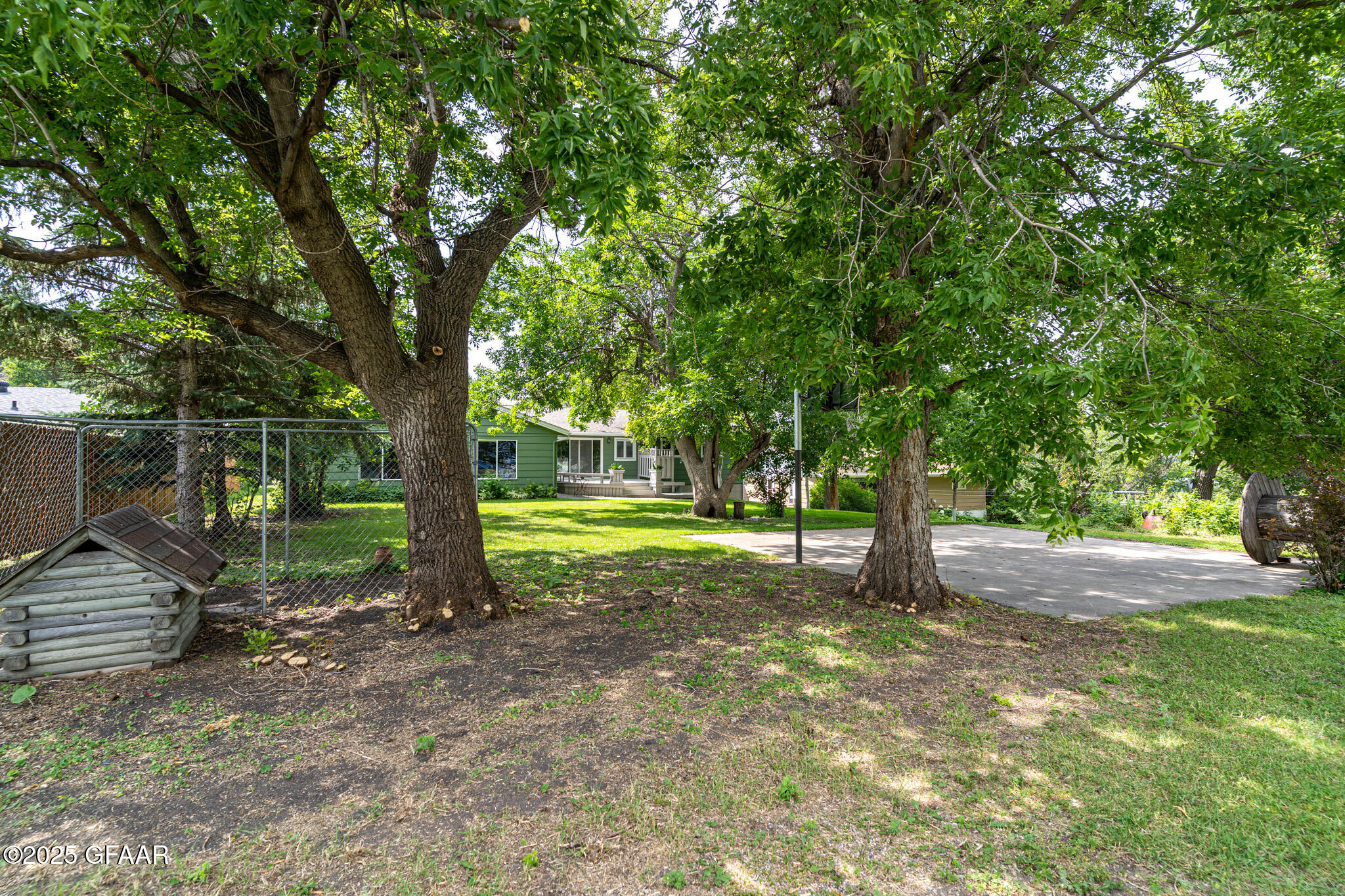 property viewer photo 31