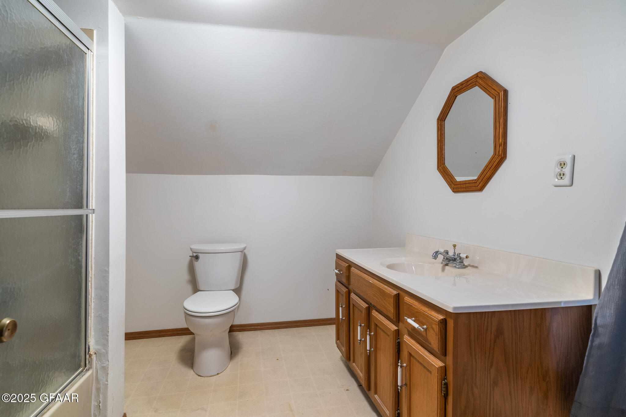 property viewer photo 13