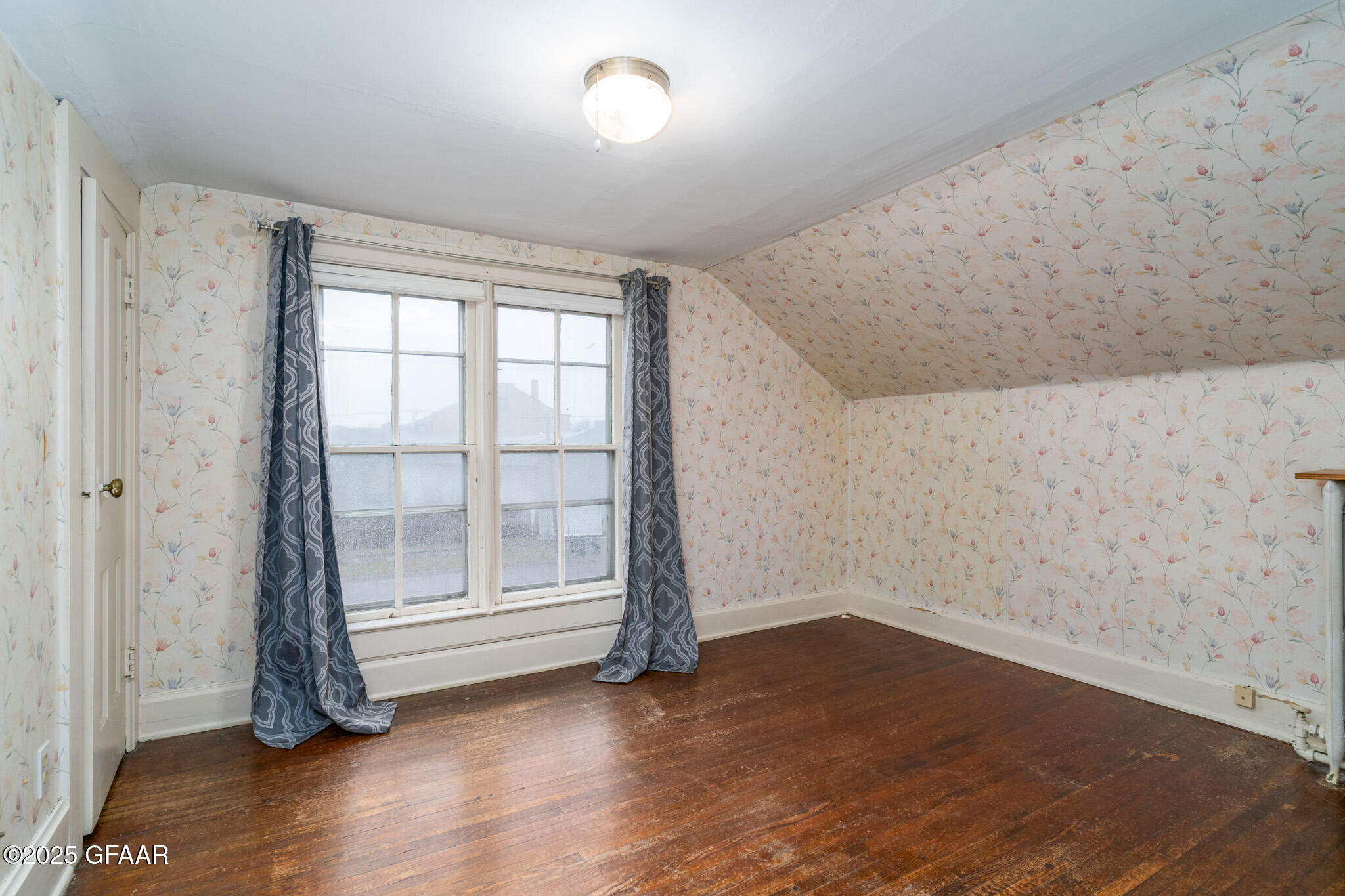 property viewer photo 14