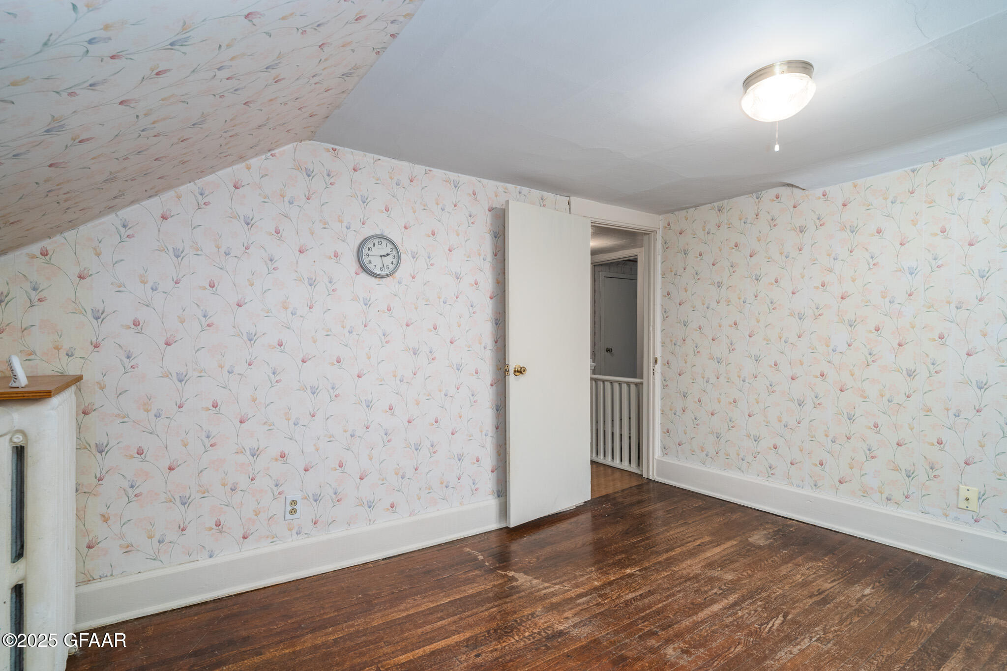 property viewer photo 15