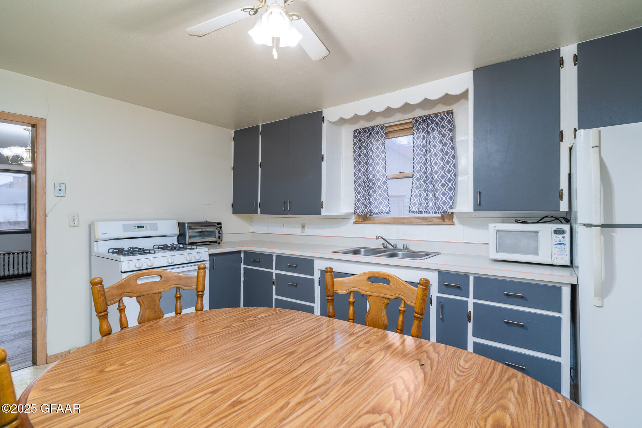 property viewer photo 5