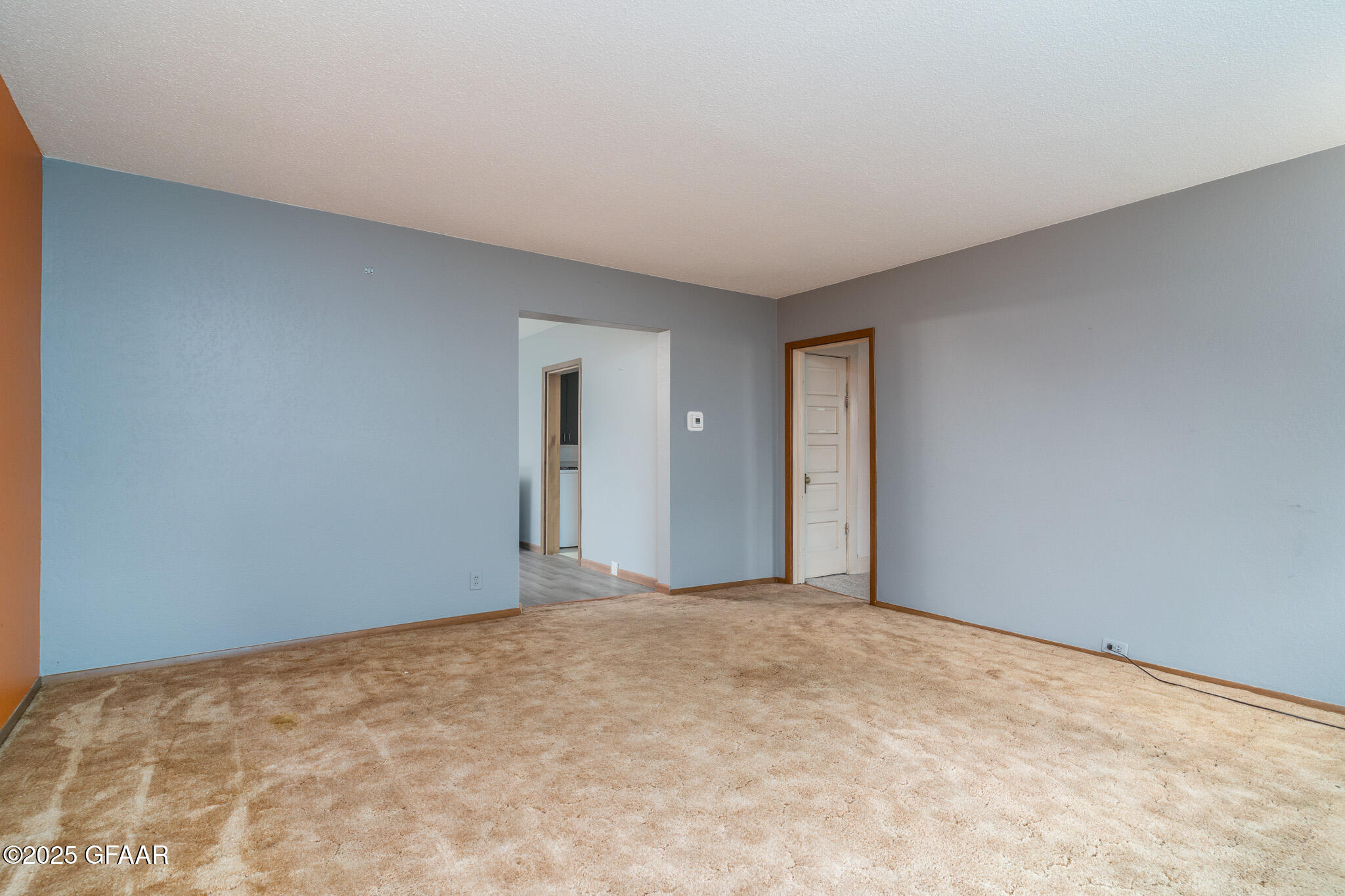 property viewer photo 8