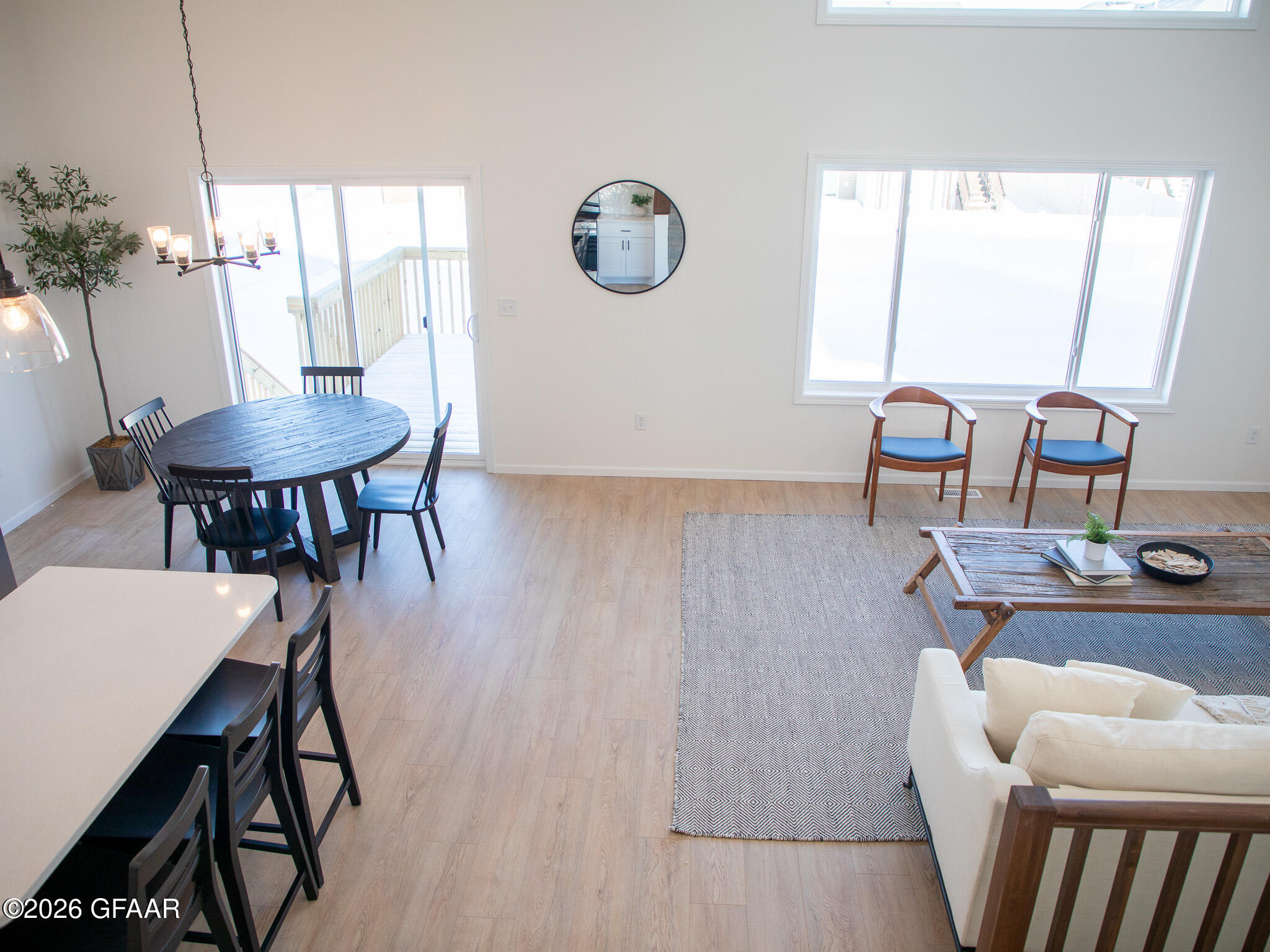 property viewer photo 9