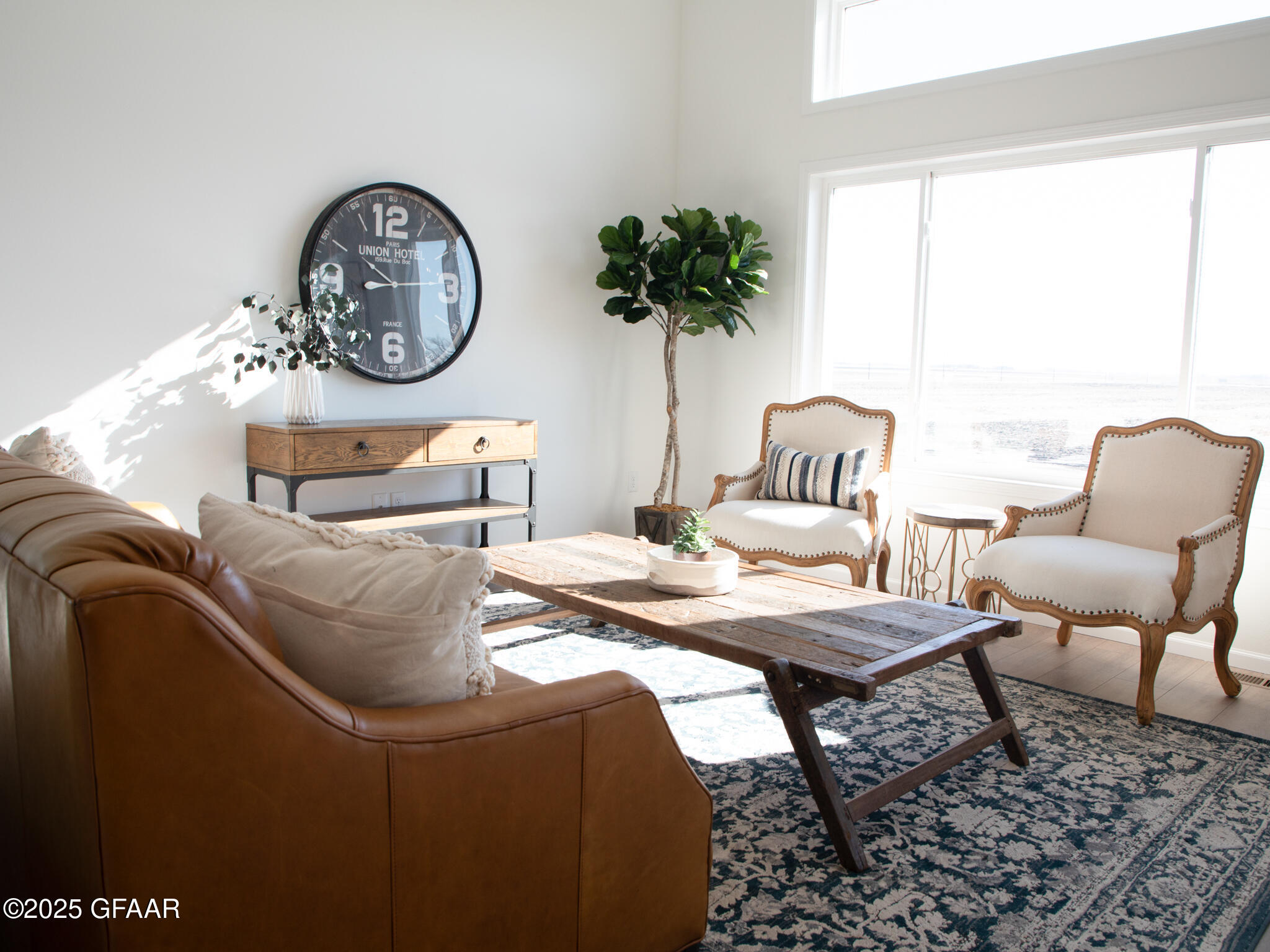 property viewer photo 7