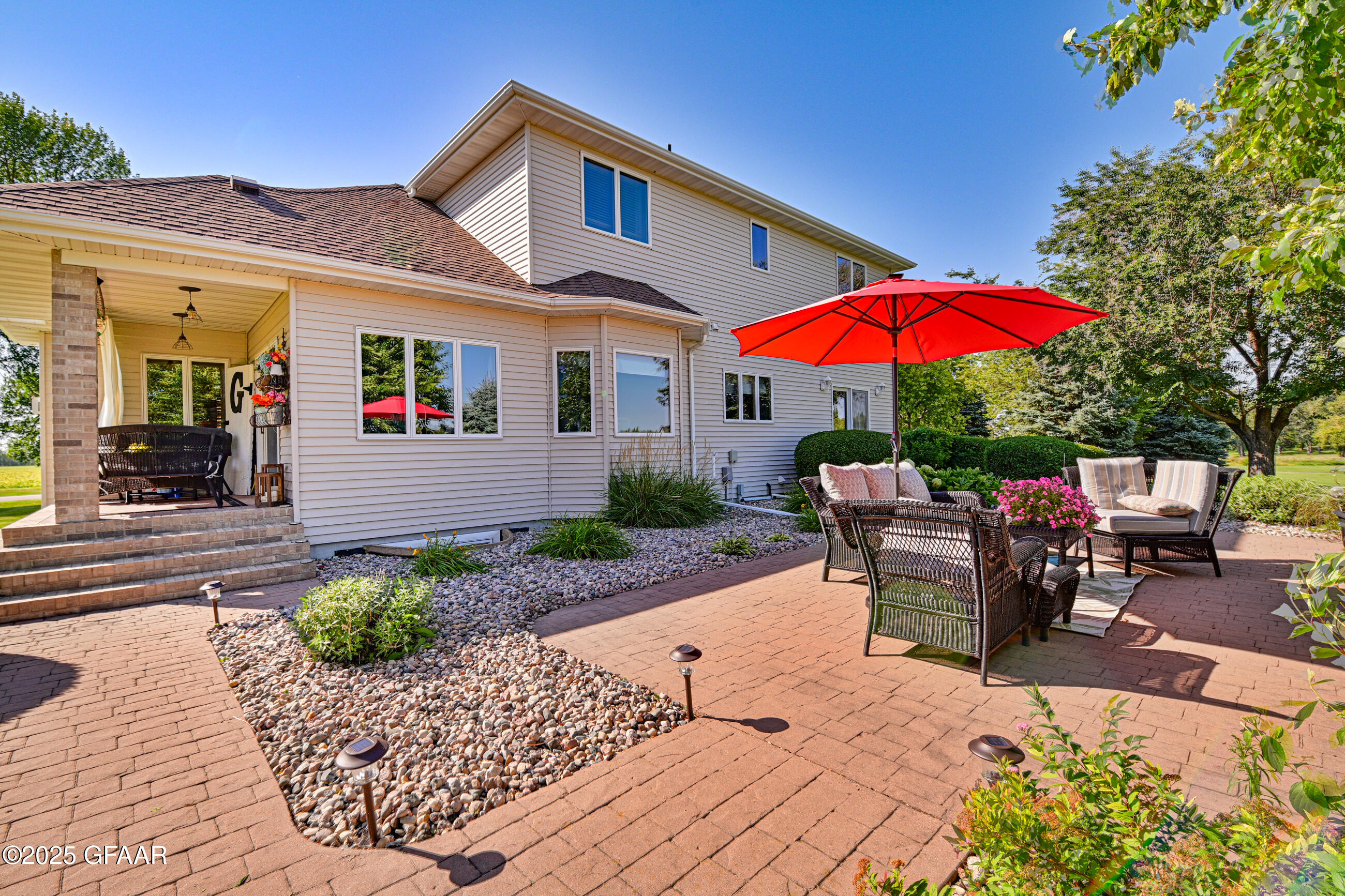 main property photo 50