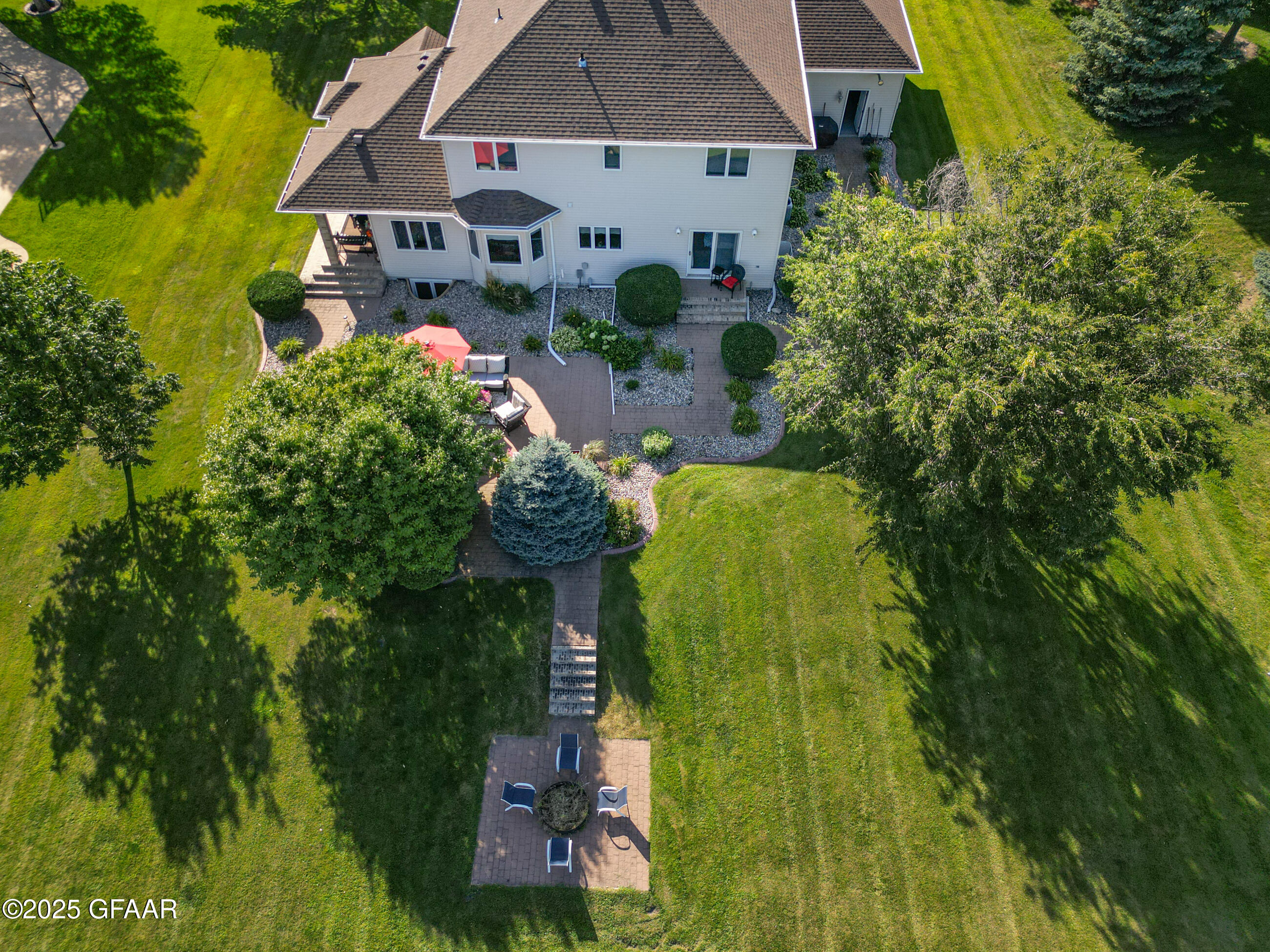 main property photo 60