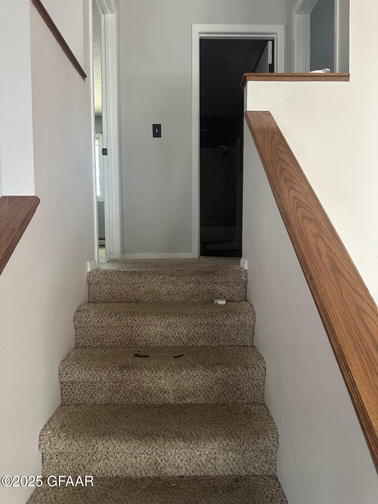 property viewer photo 5