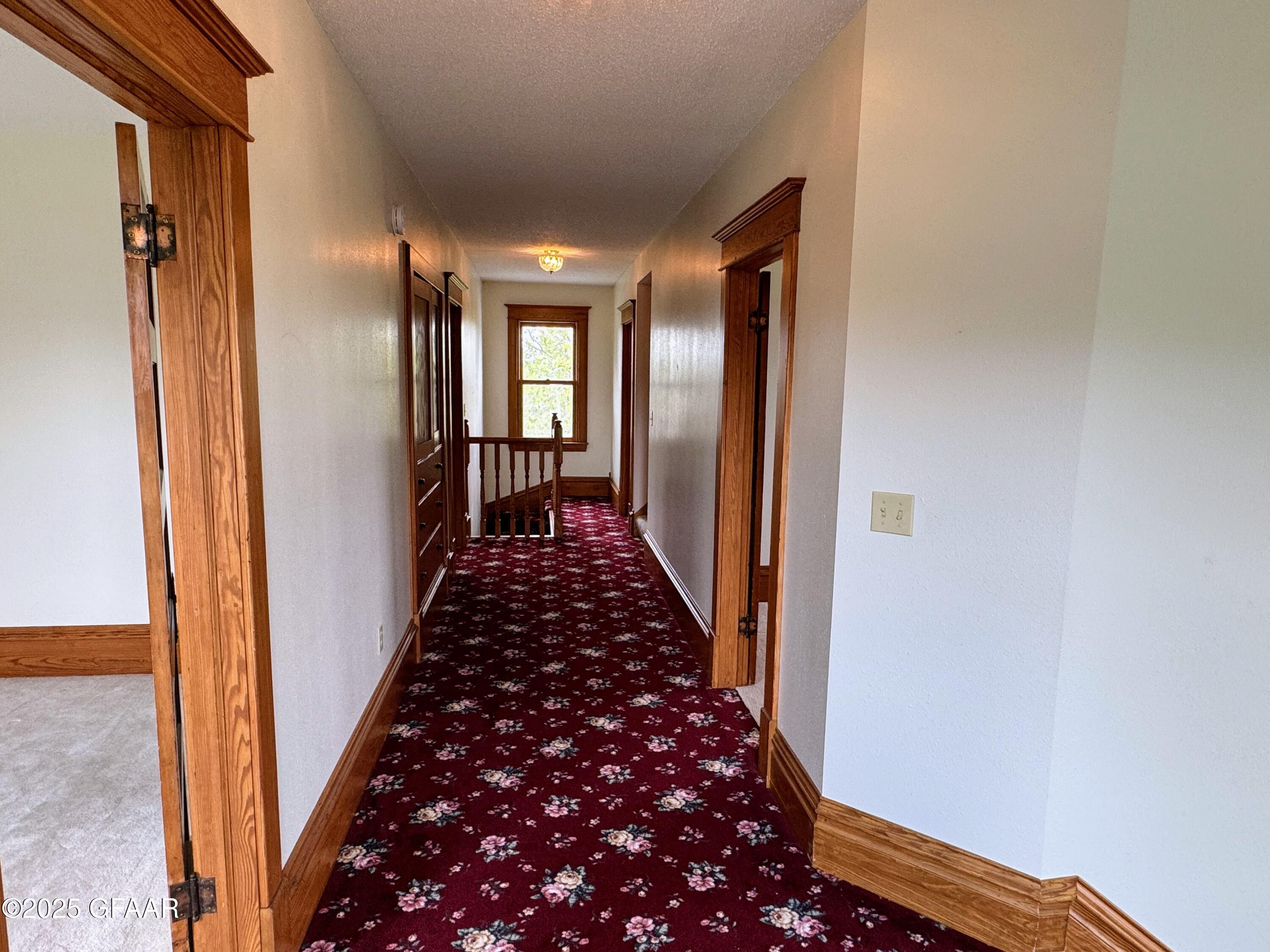 property viewer photo 24