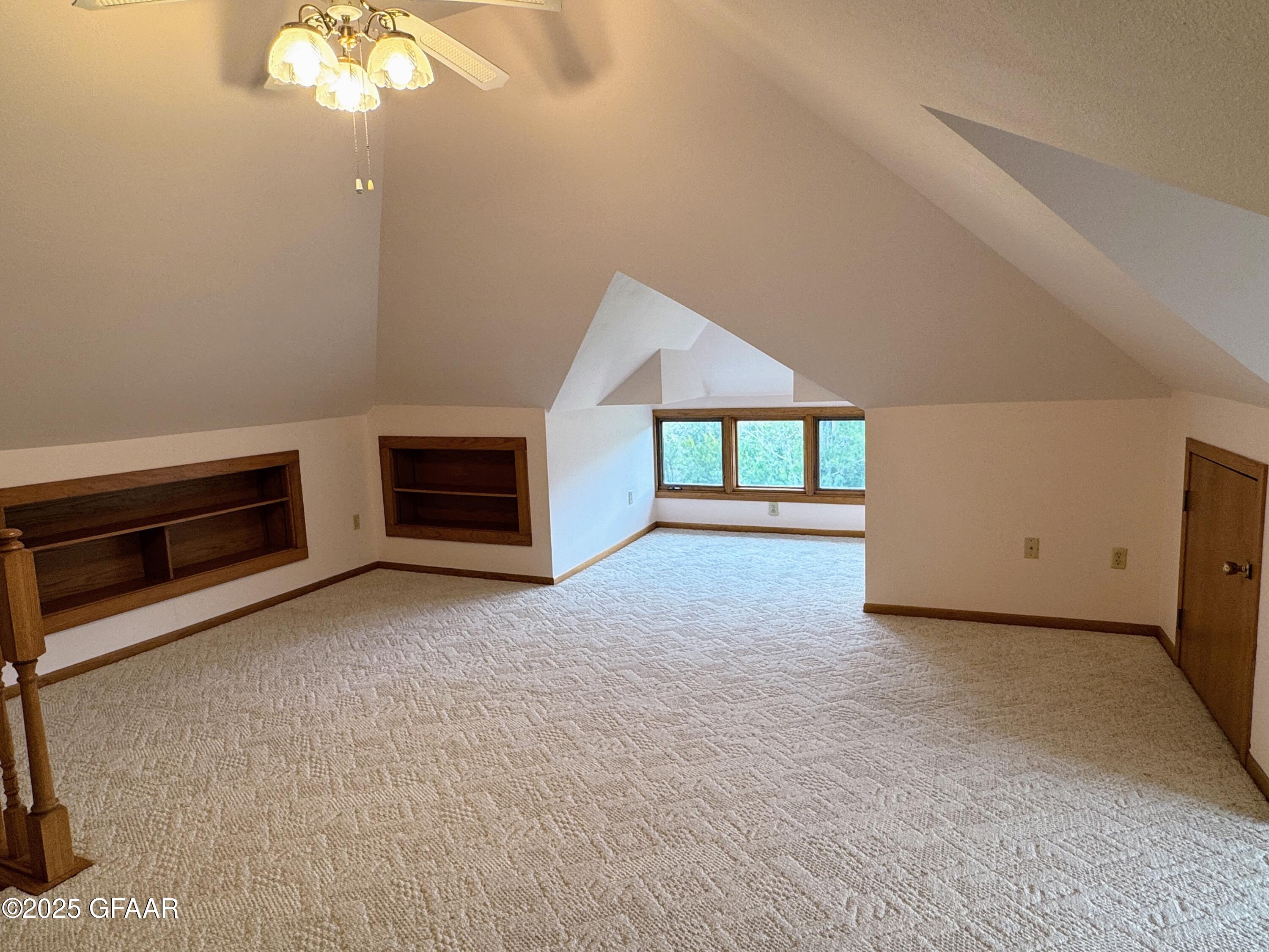 property viewer photo 34