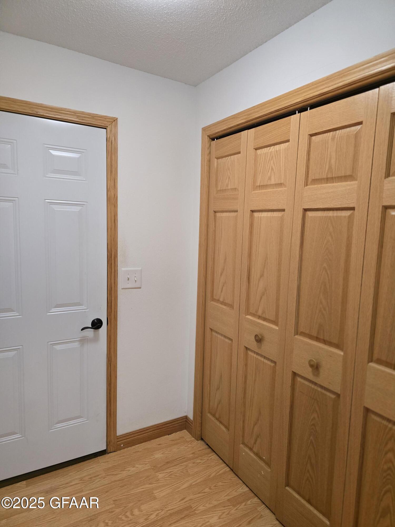 property viewer photo 1