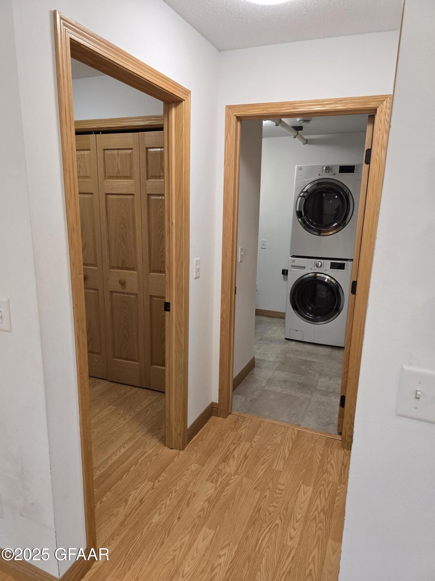 property viewer photo 20