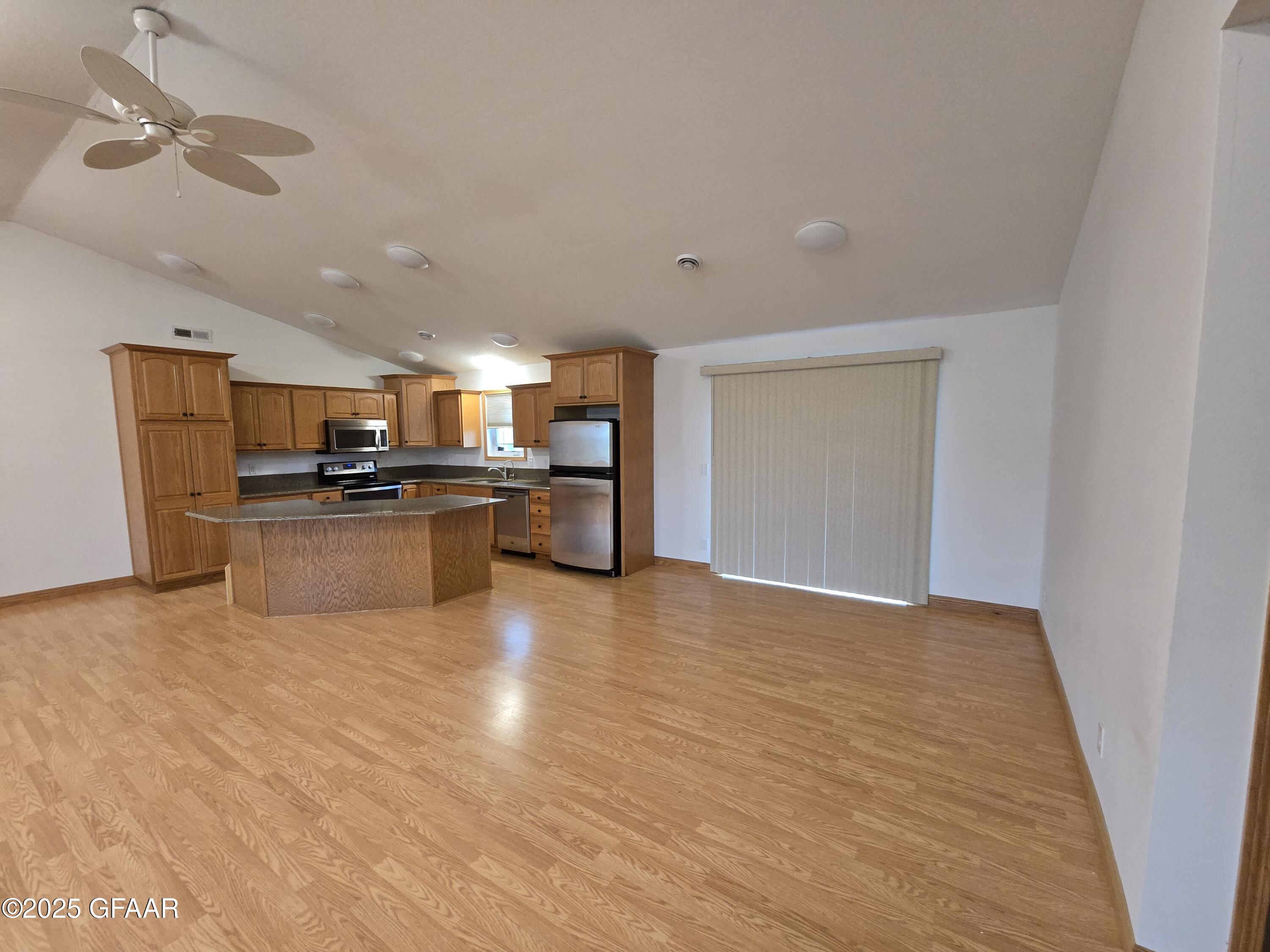 property viewer photo 8