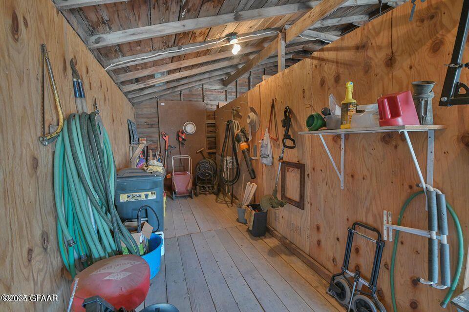 main property photo 51