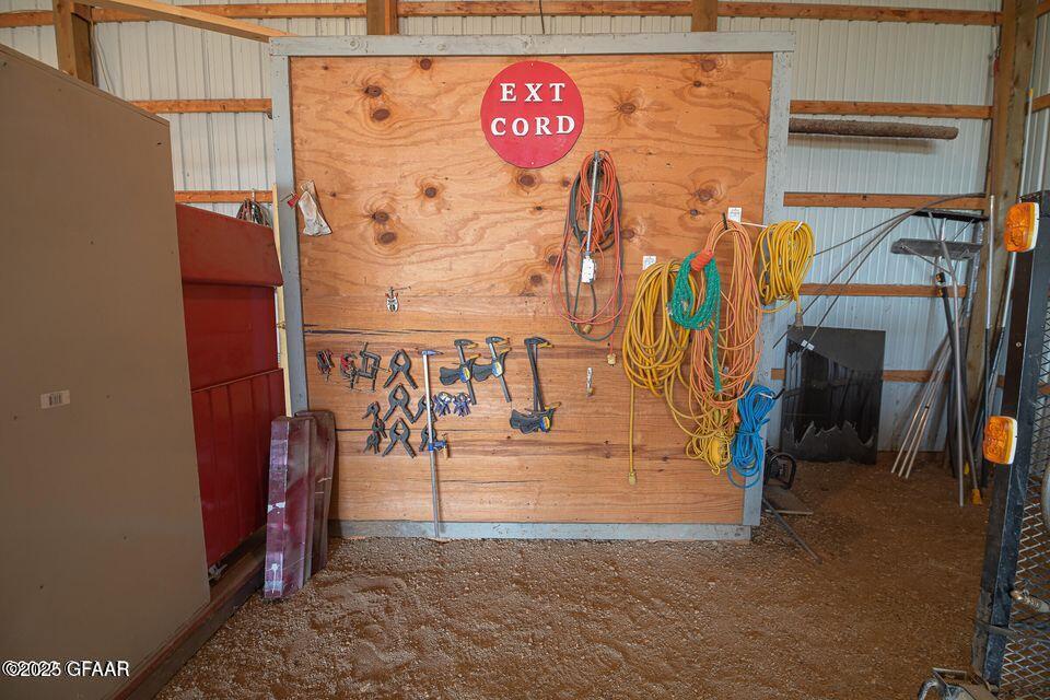 main property photo 78