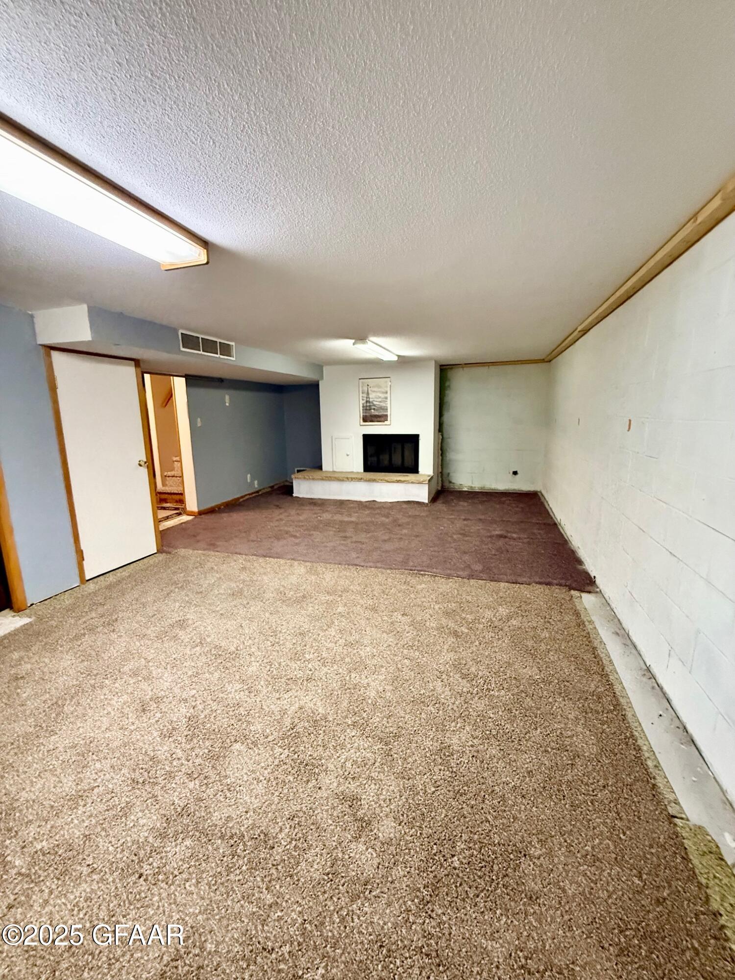 property viewer photo 15
