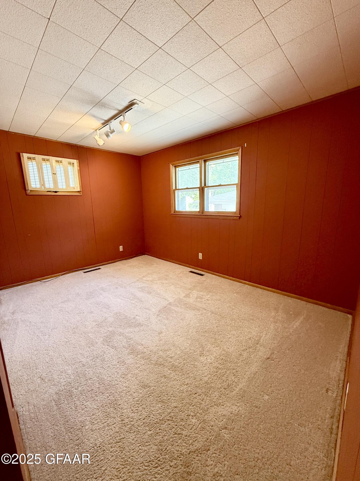 property viewer photo 7