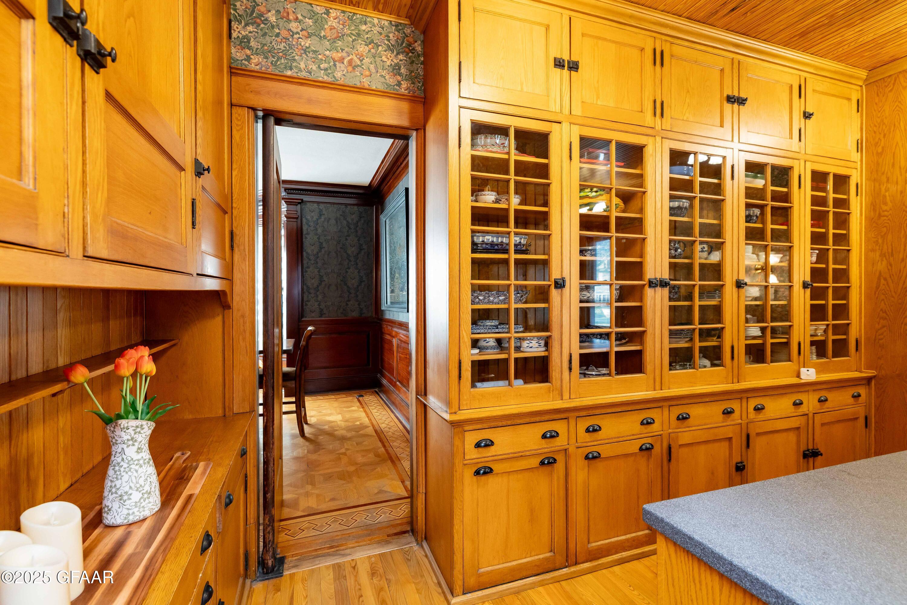 property viewer photo 14