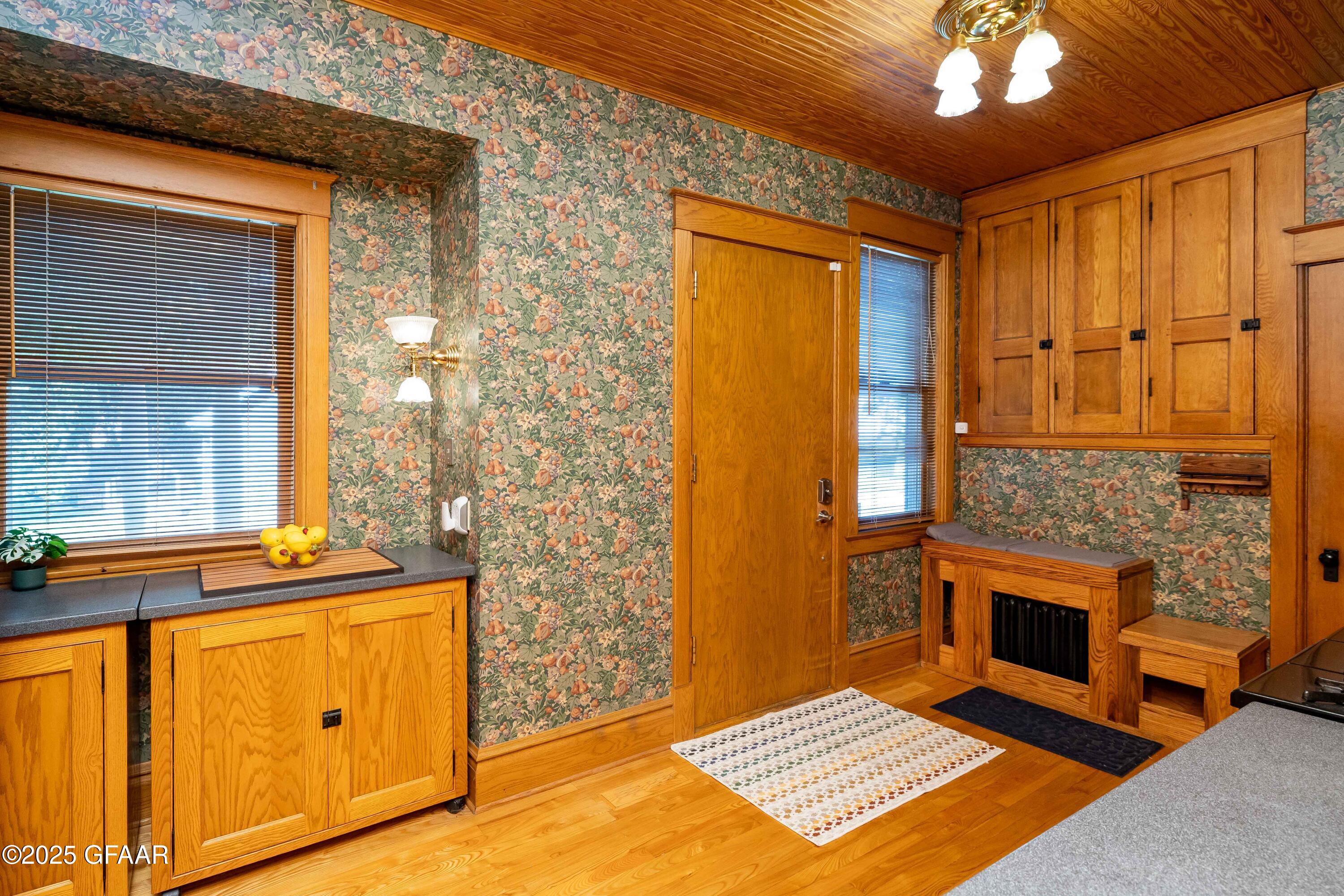 property viewer photo 18