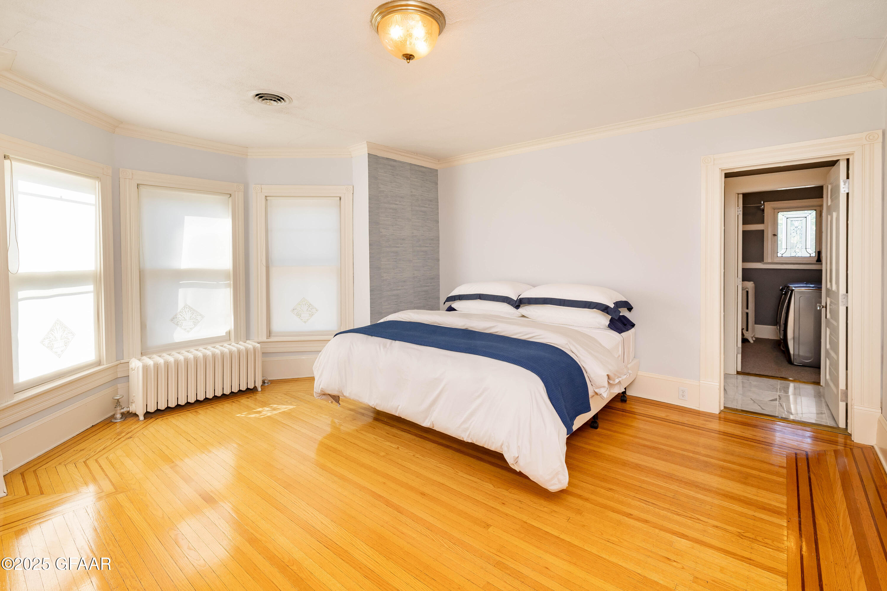 property viewer photo 31