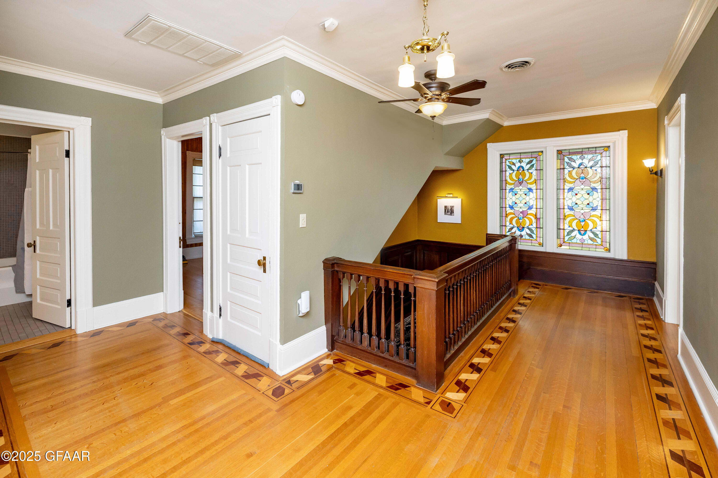 property viewer photo 36