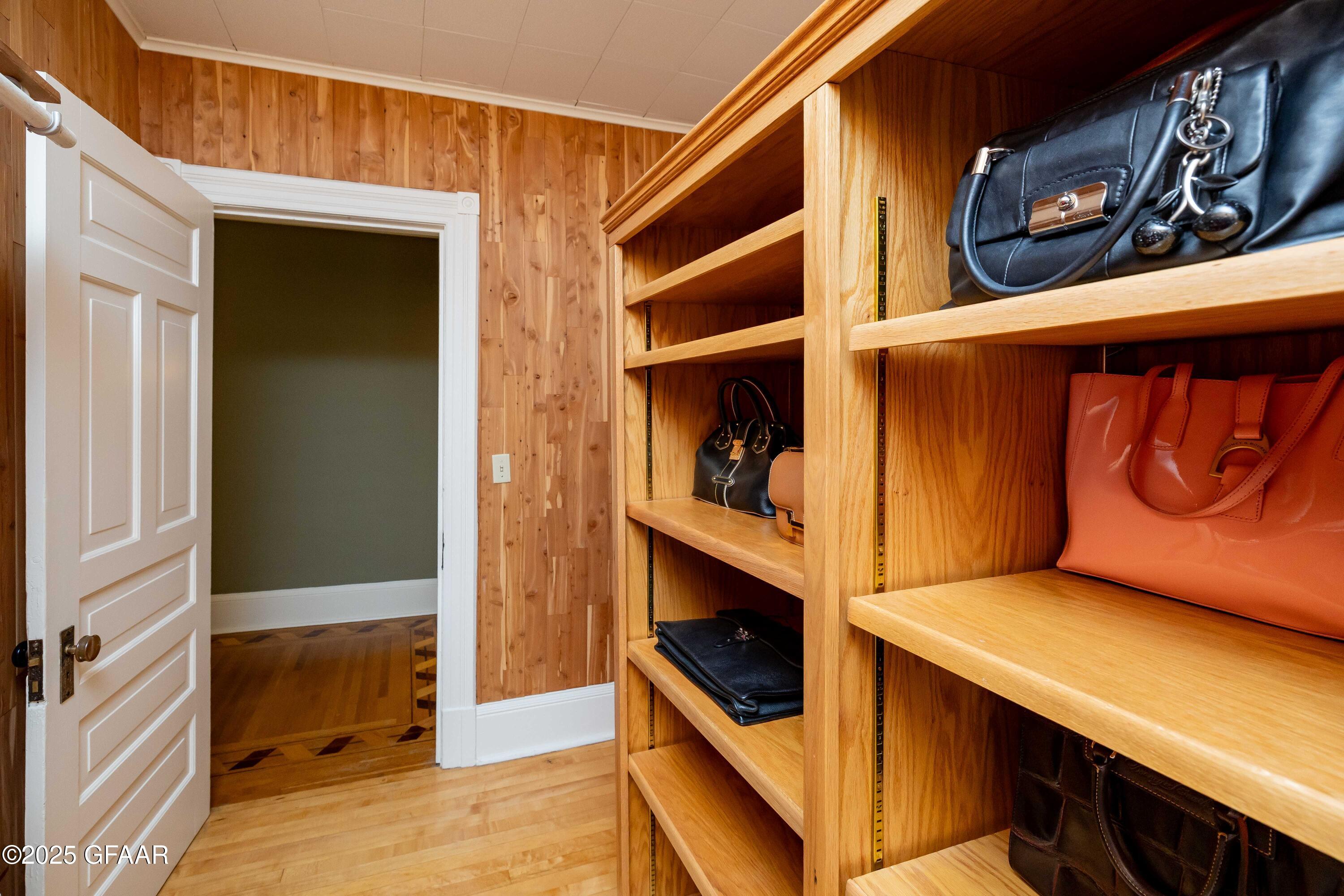 property viewer photo 38