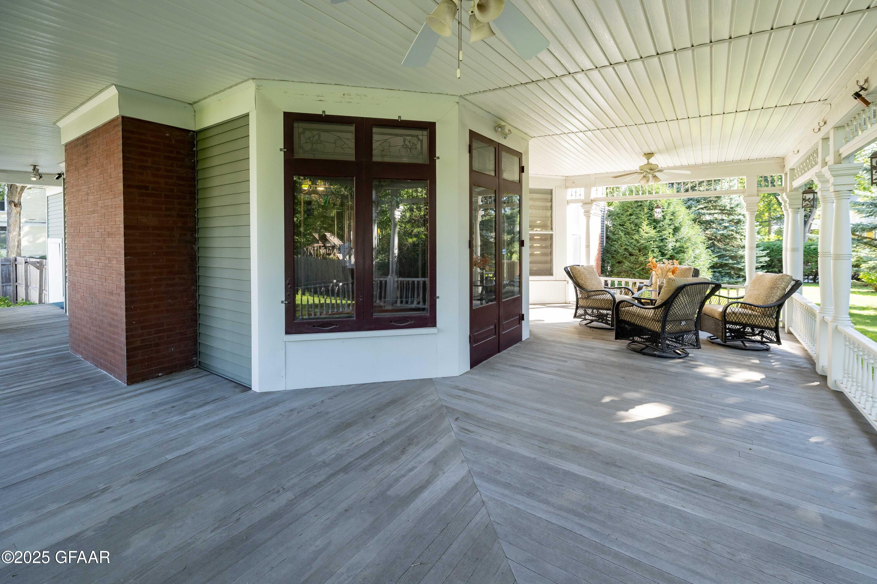property viewer photo 44