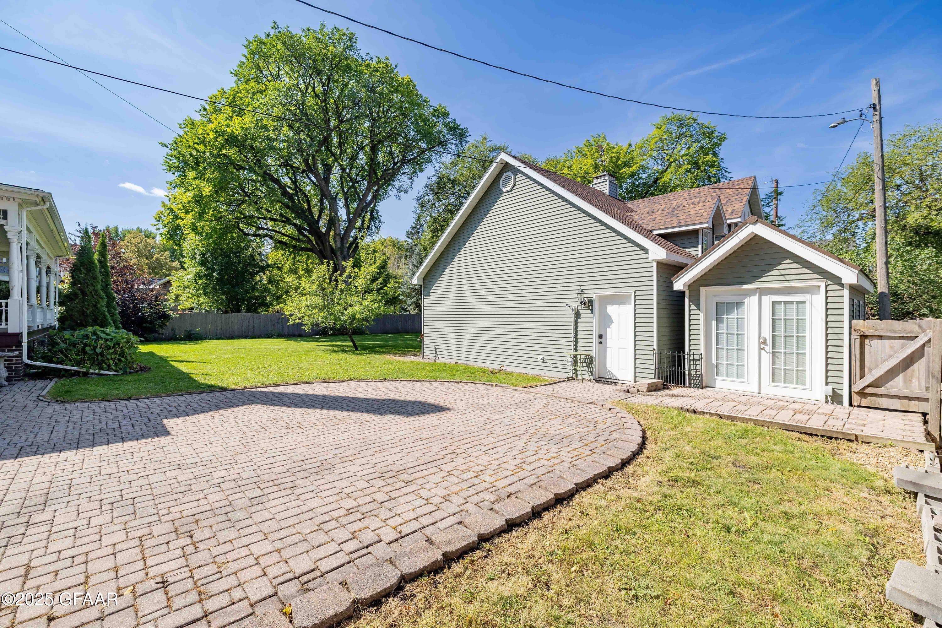 property viewer photo 49