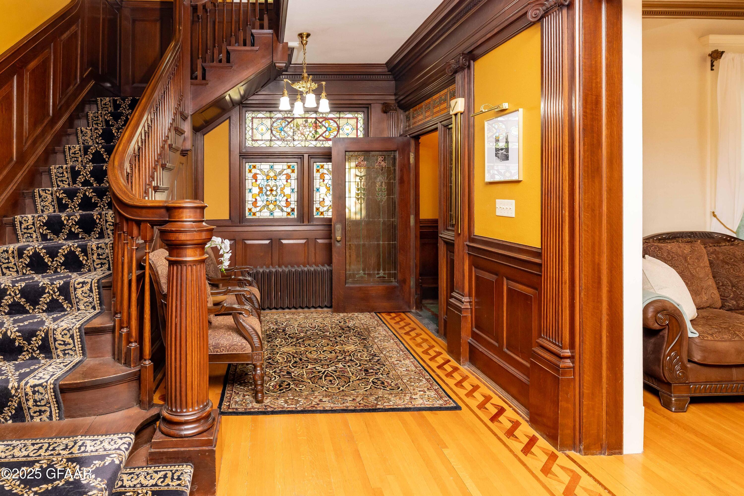 property viewer photo 5