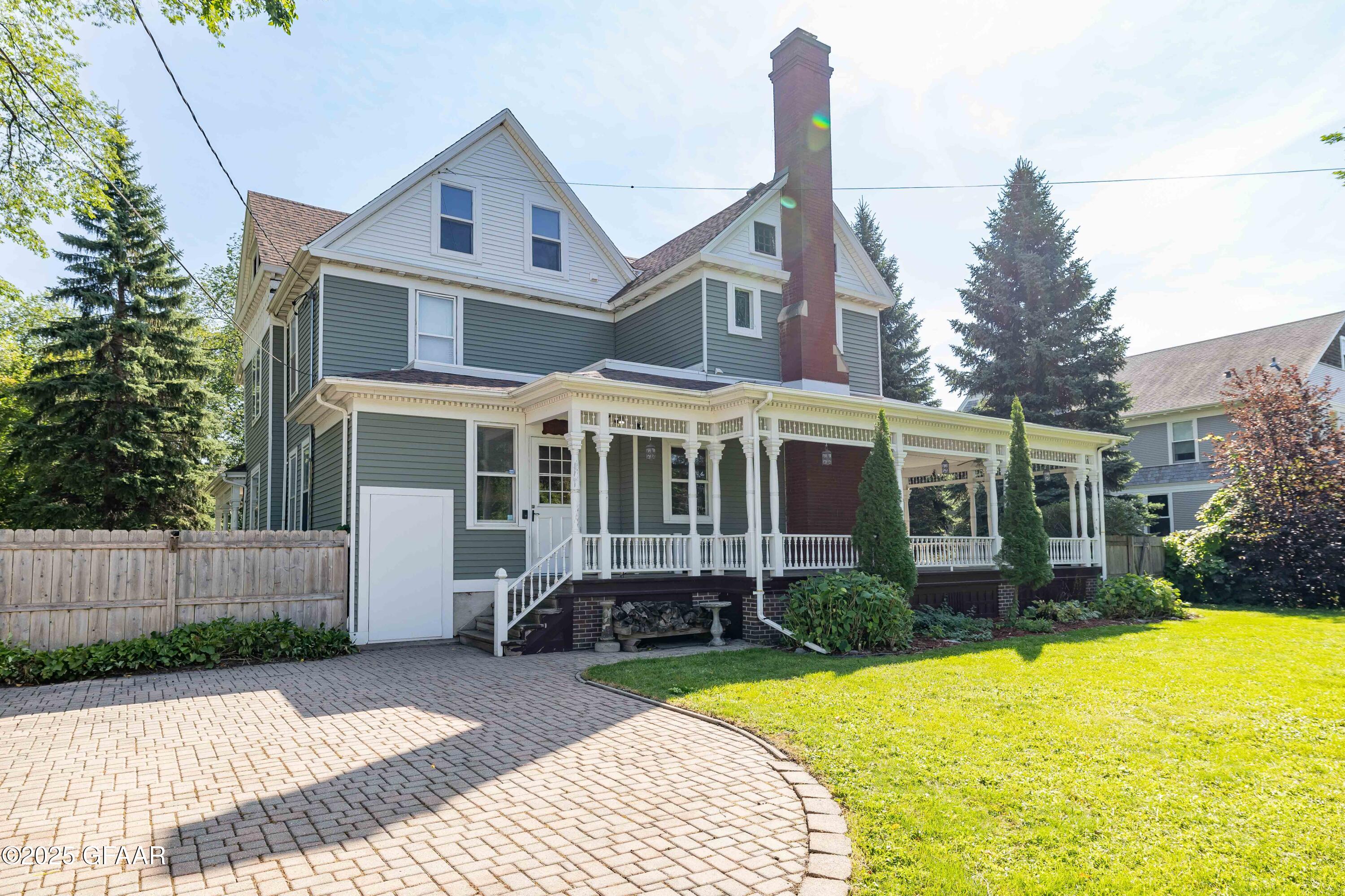 property viewer photo 54
