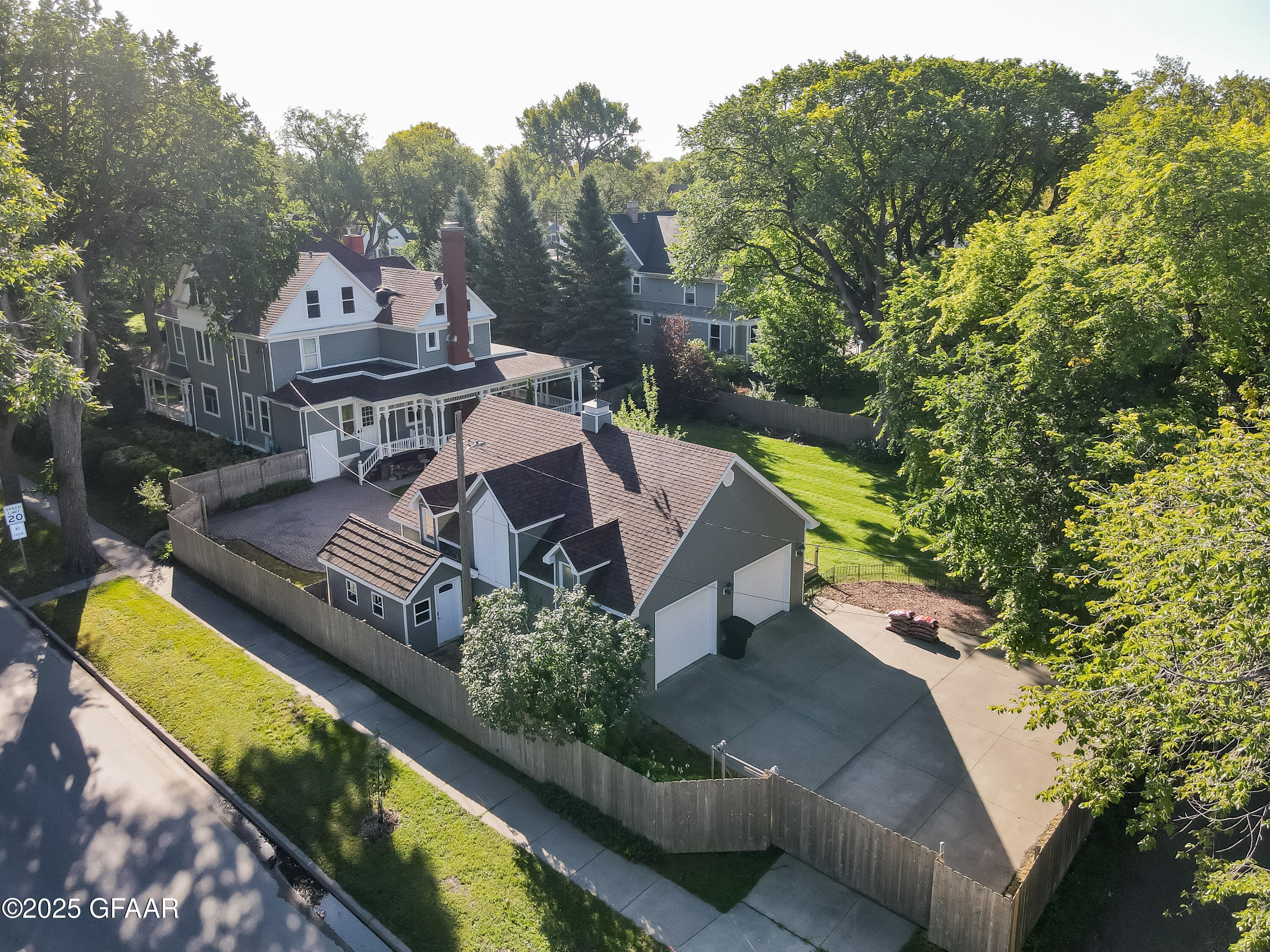 property viewer photo 61