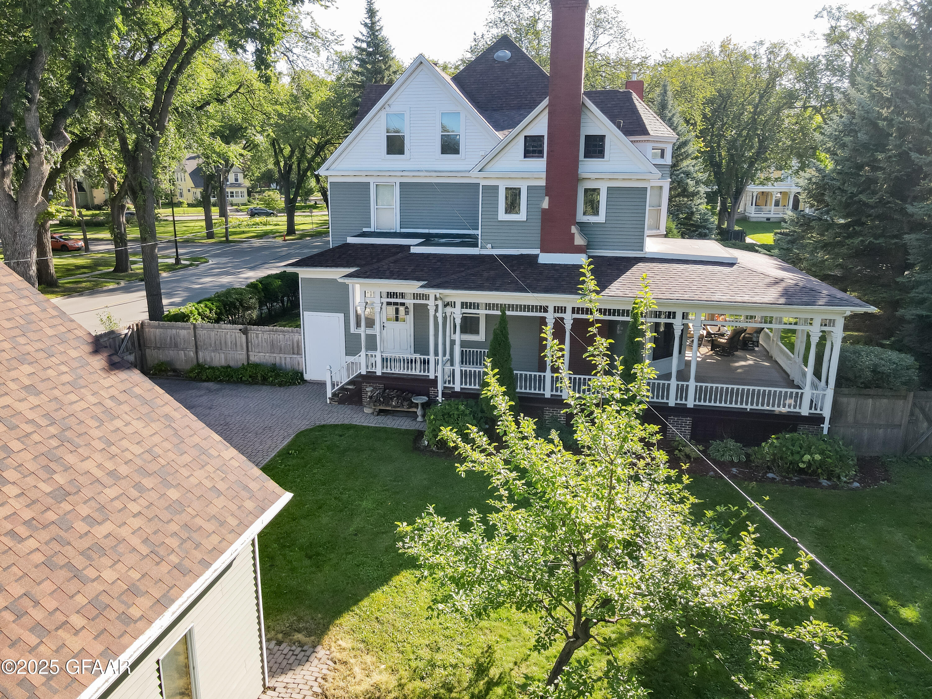 property viewer photo 63