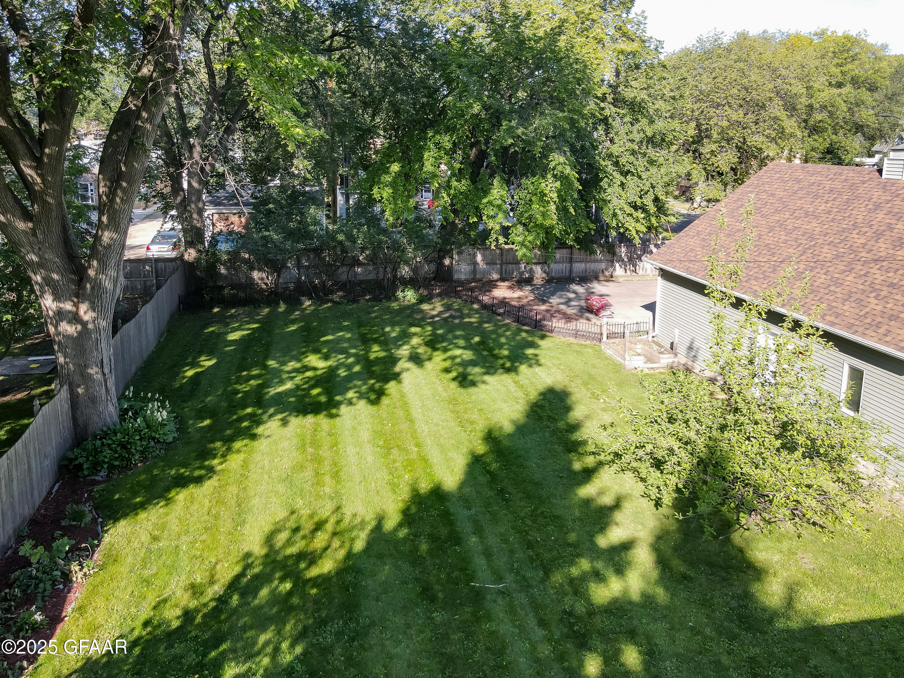 property viewer photo 67