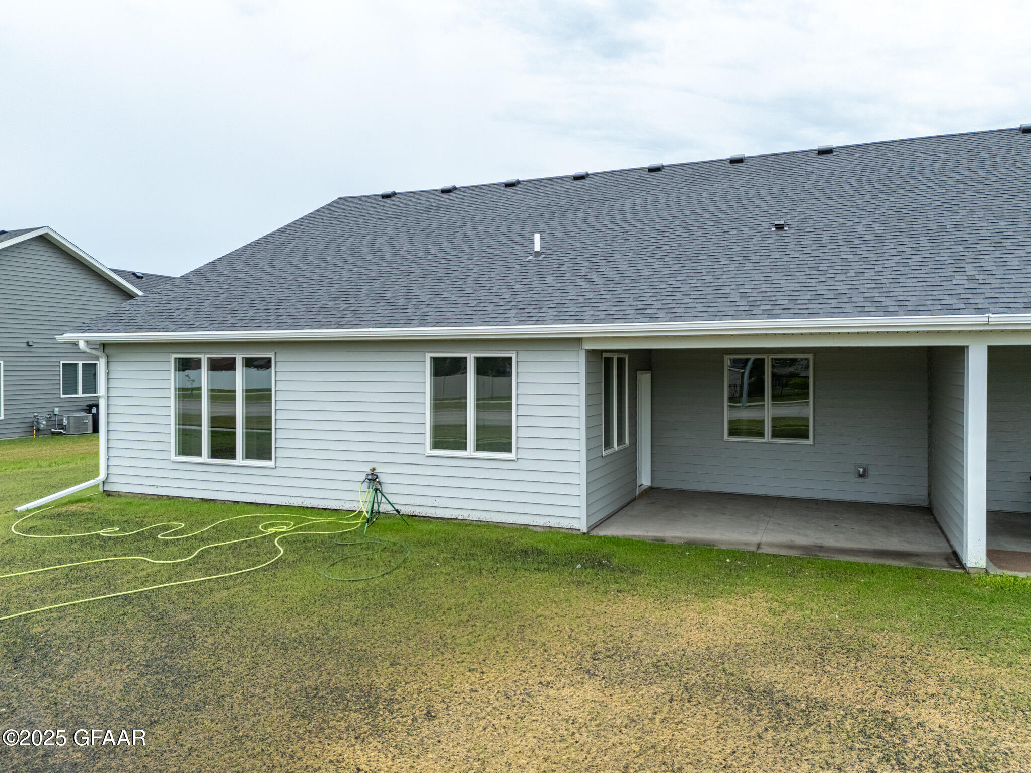 property viewer photo 23