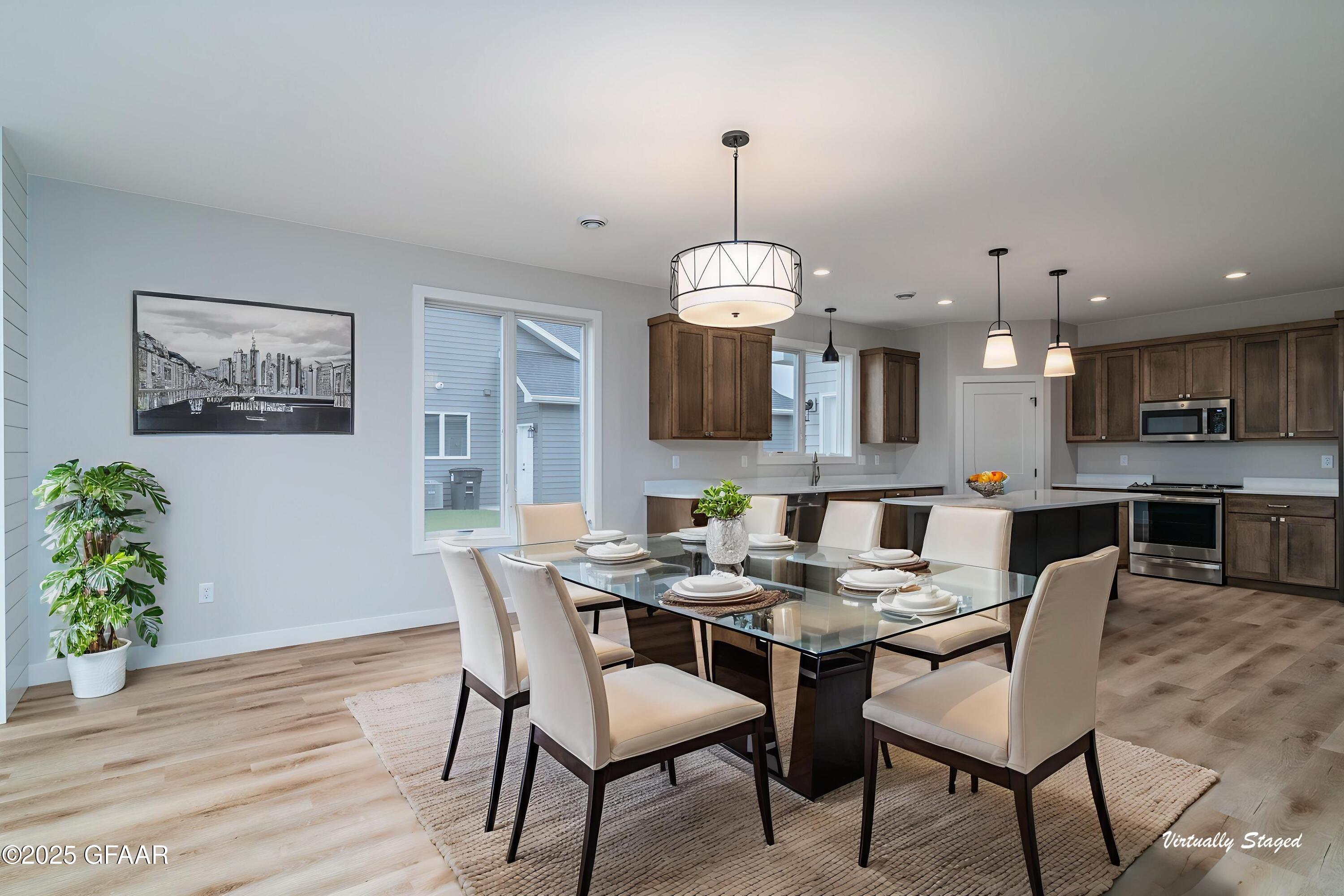 property viewer photo 7