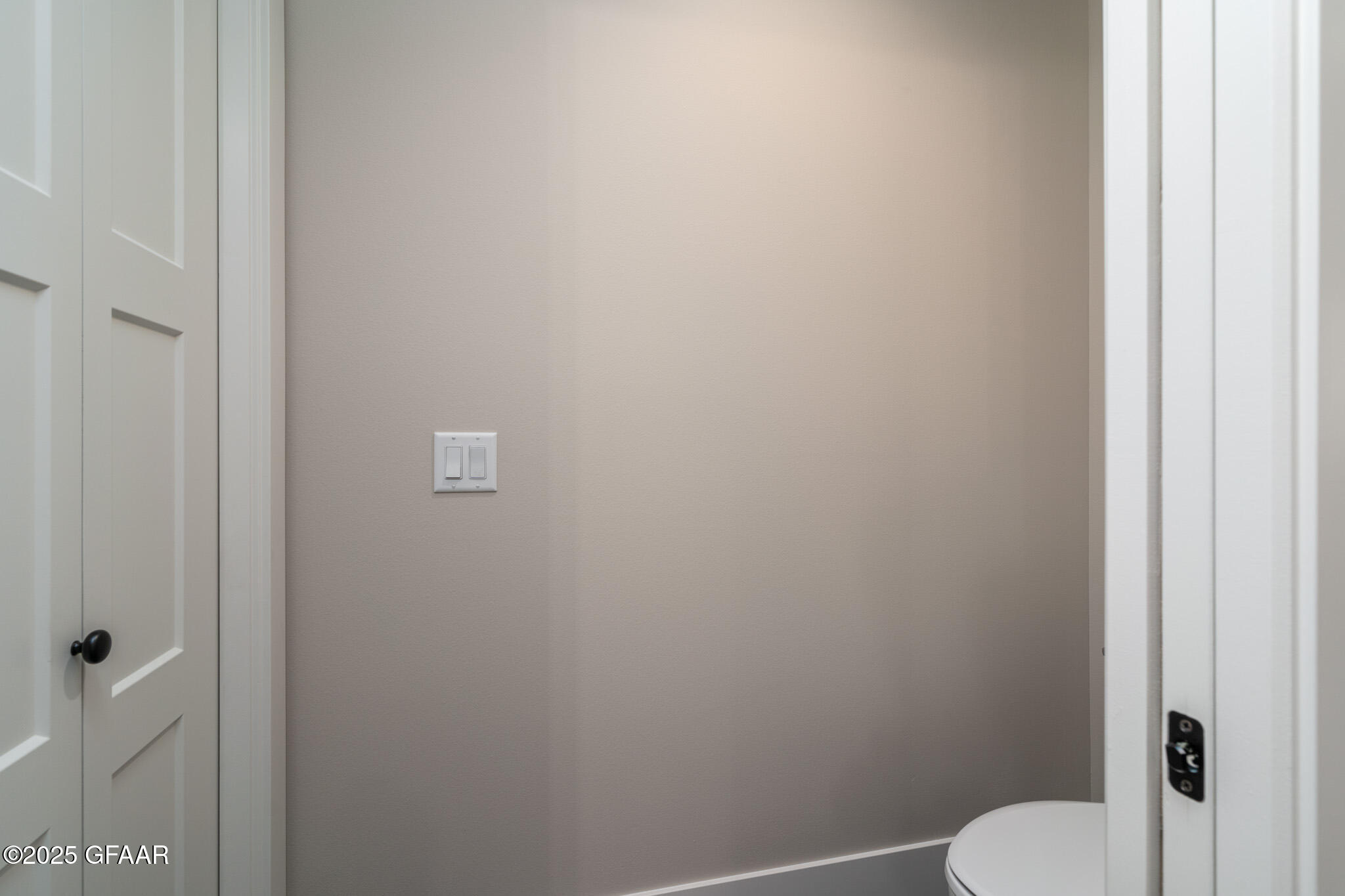 property viewer photo 18