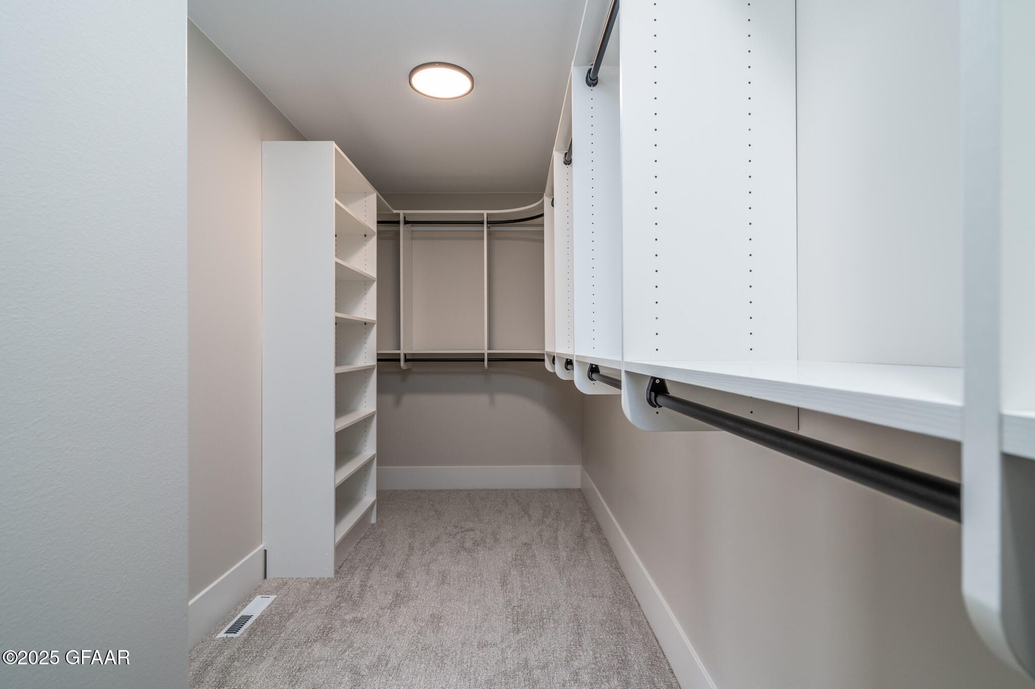 property viewer photo 19